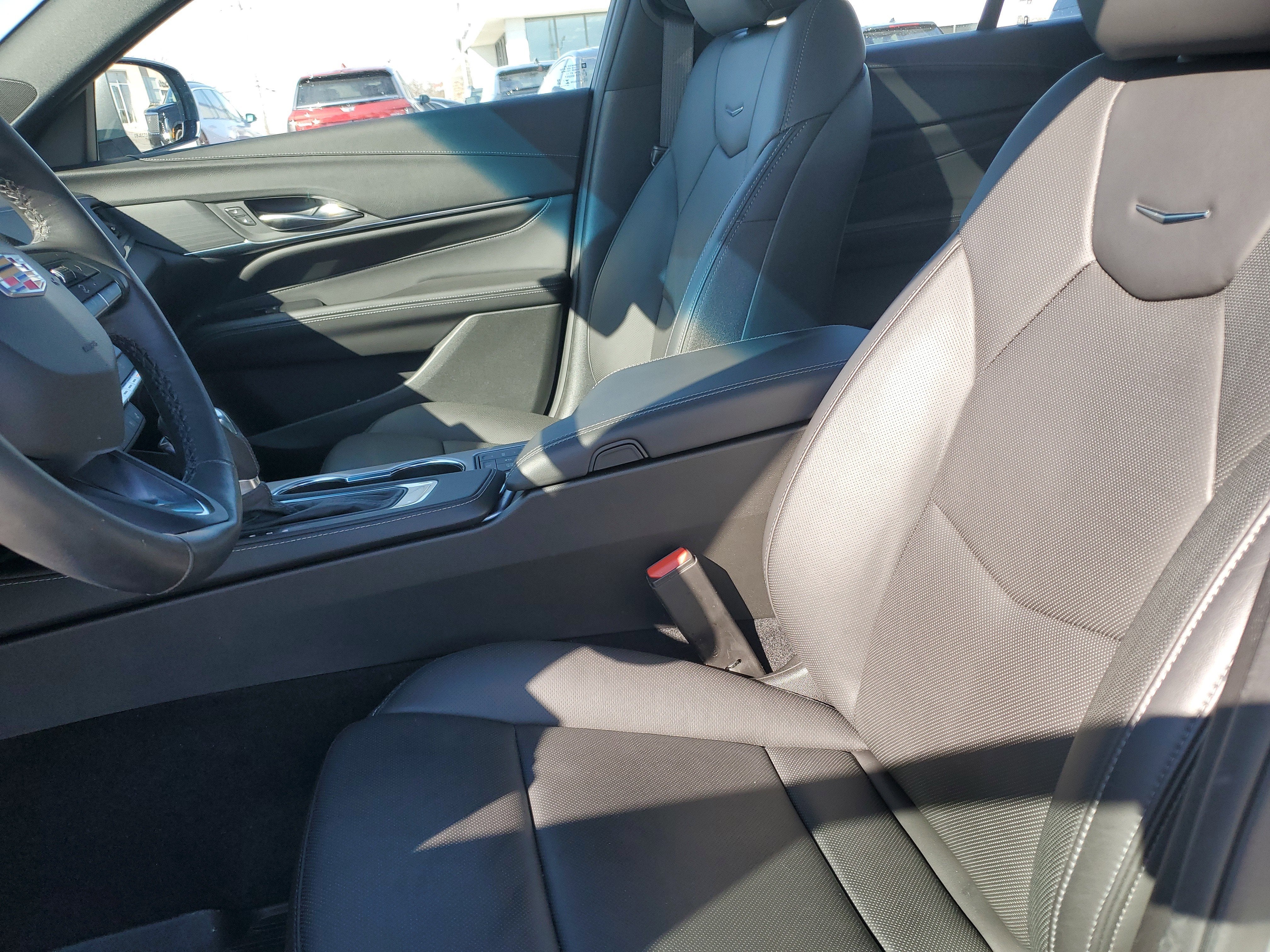 2025 Cadillac CT4 Premium Luxury