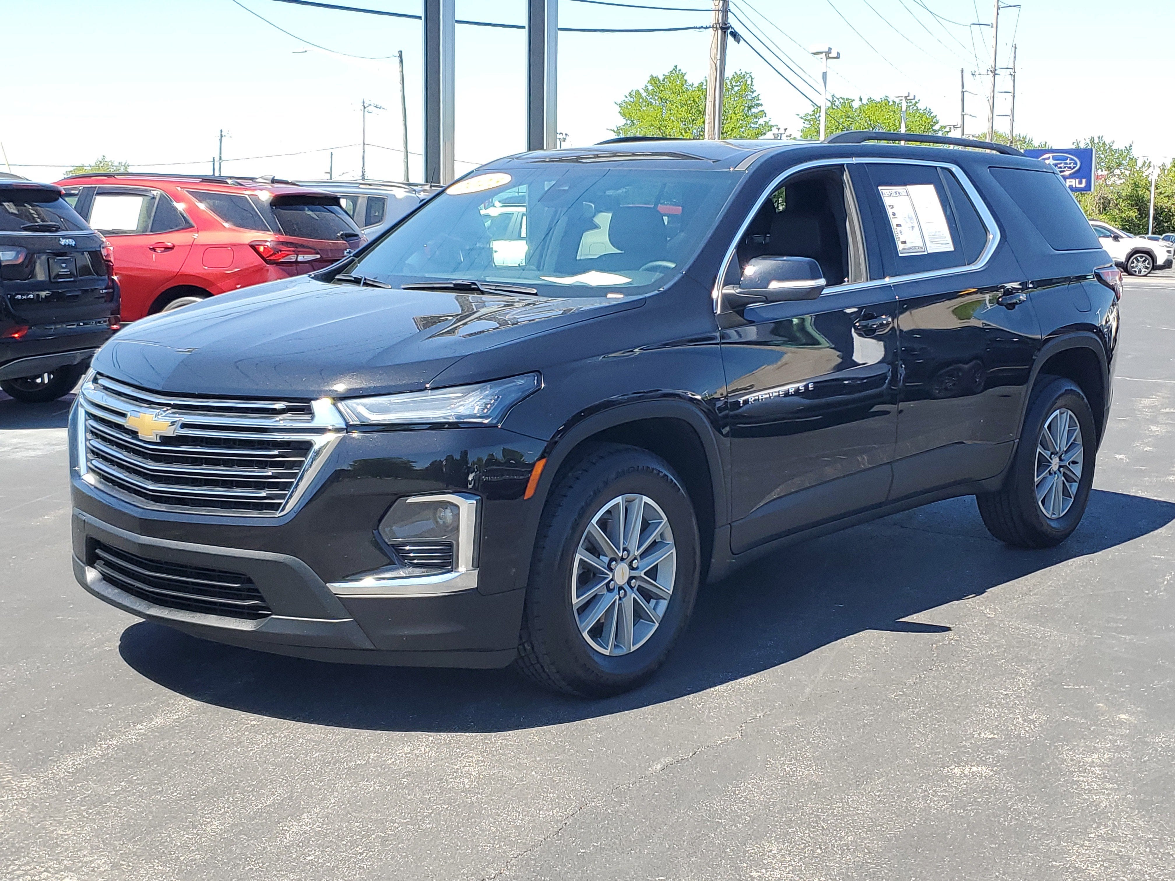 2023 Chevrolet Traverse LT Leather