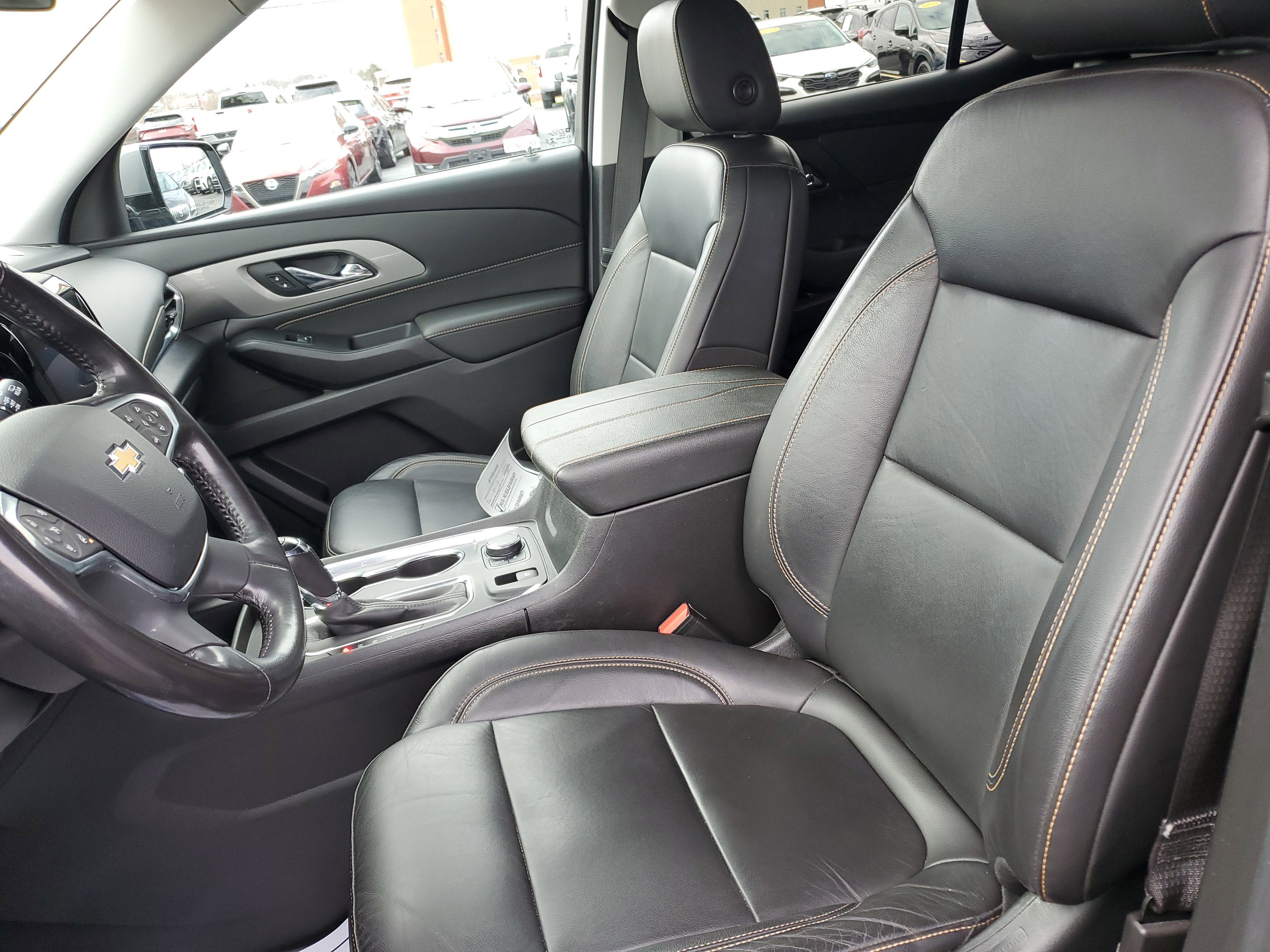 2020 Chevrolet Traverse LT Leather