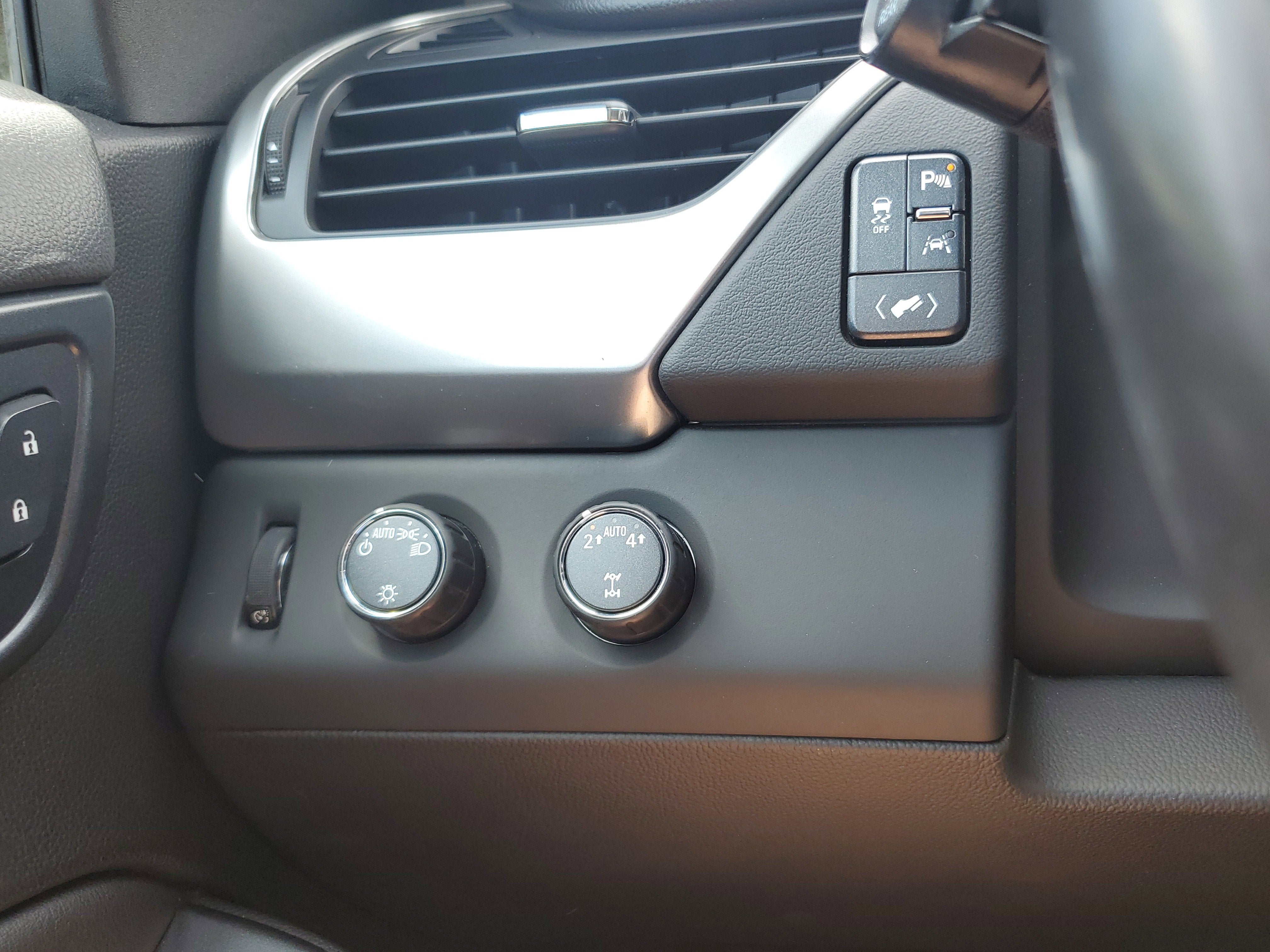 2020 Chevrolet Suburban LT