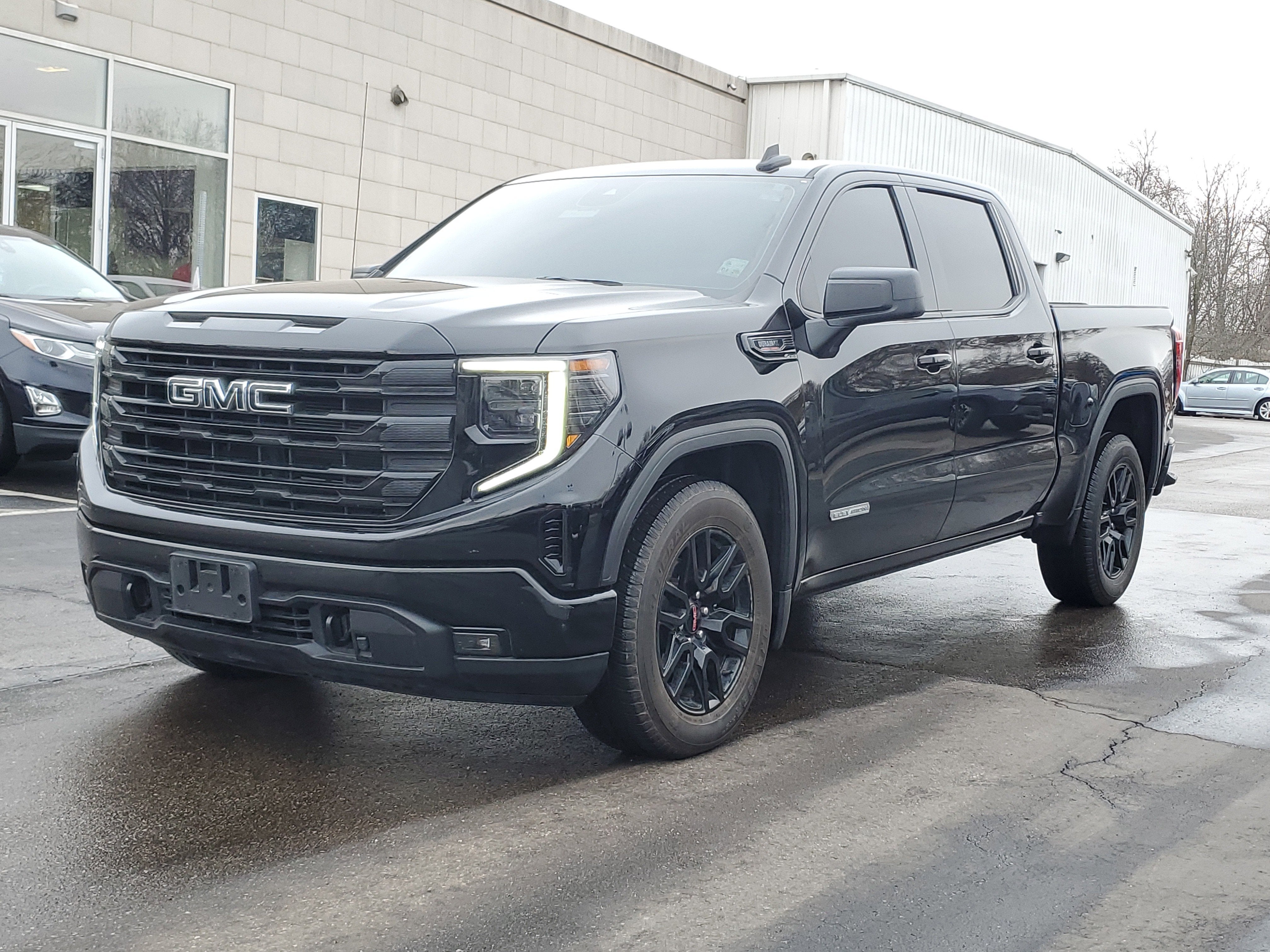 2025 GMC Sierra 1500 Elevation