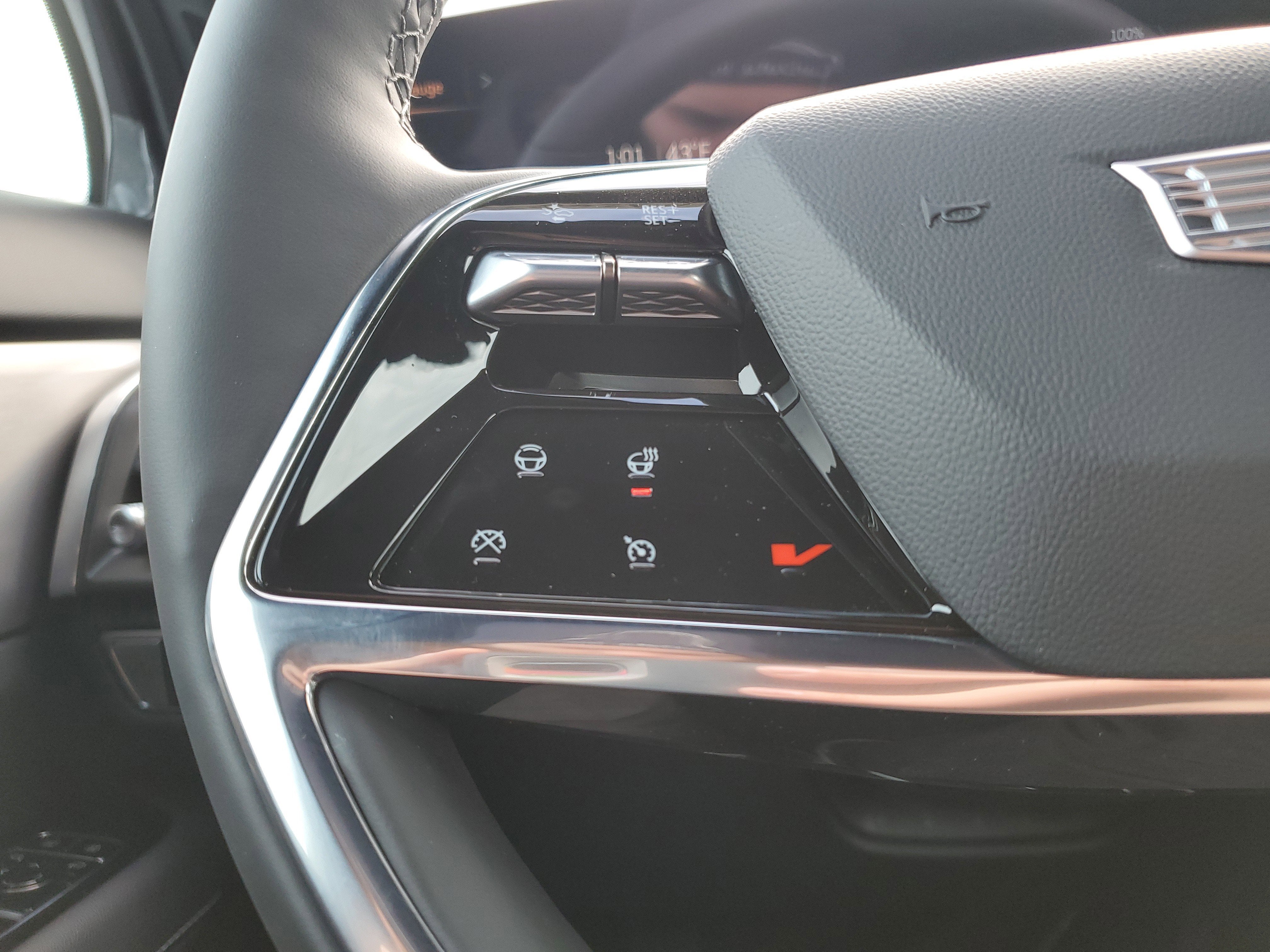 2026 Cadillac VISTIQ Luxury