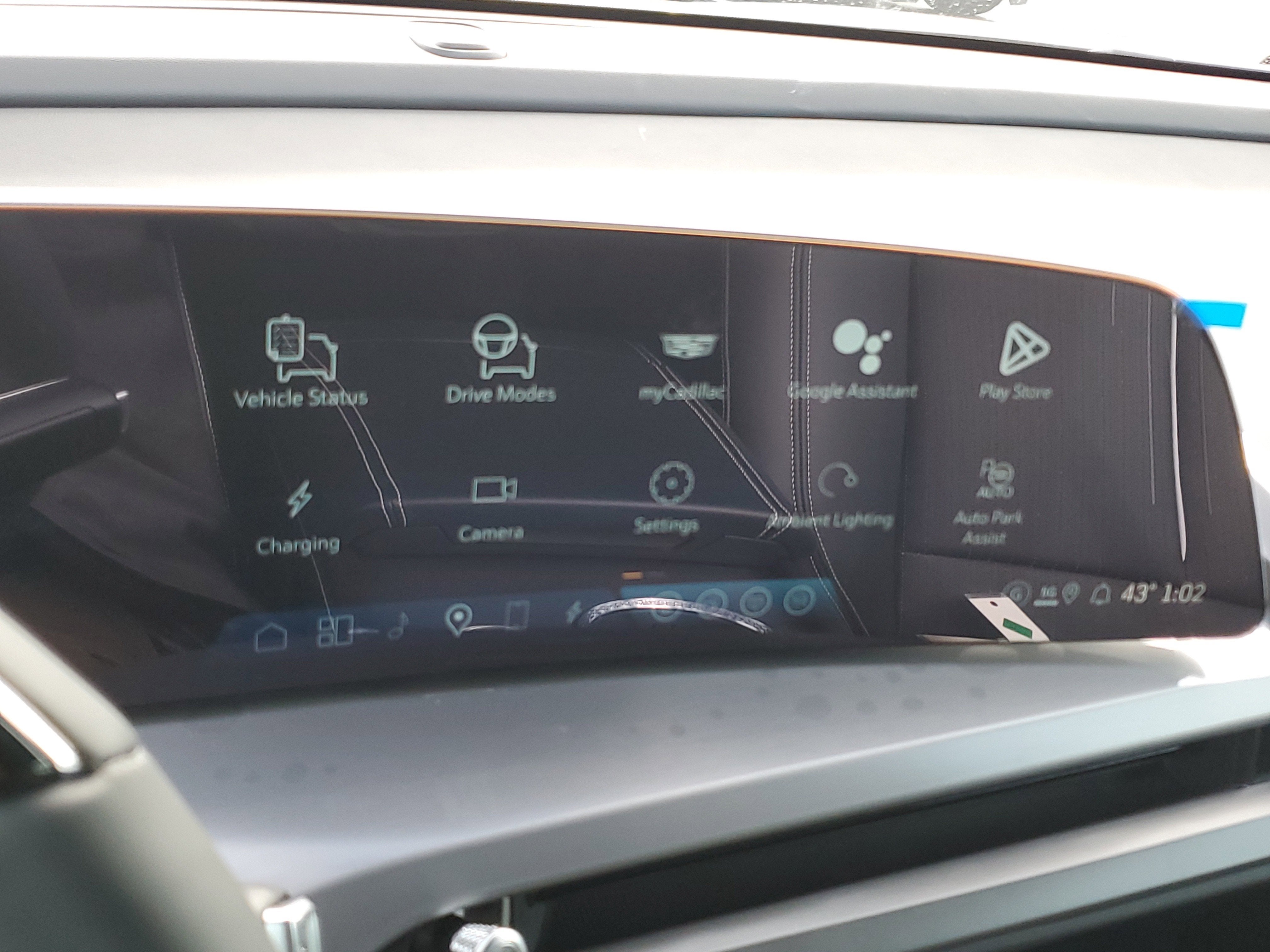 2026 Cadillac VISTIQ Luxury