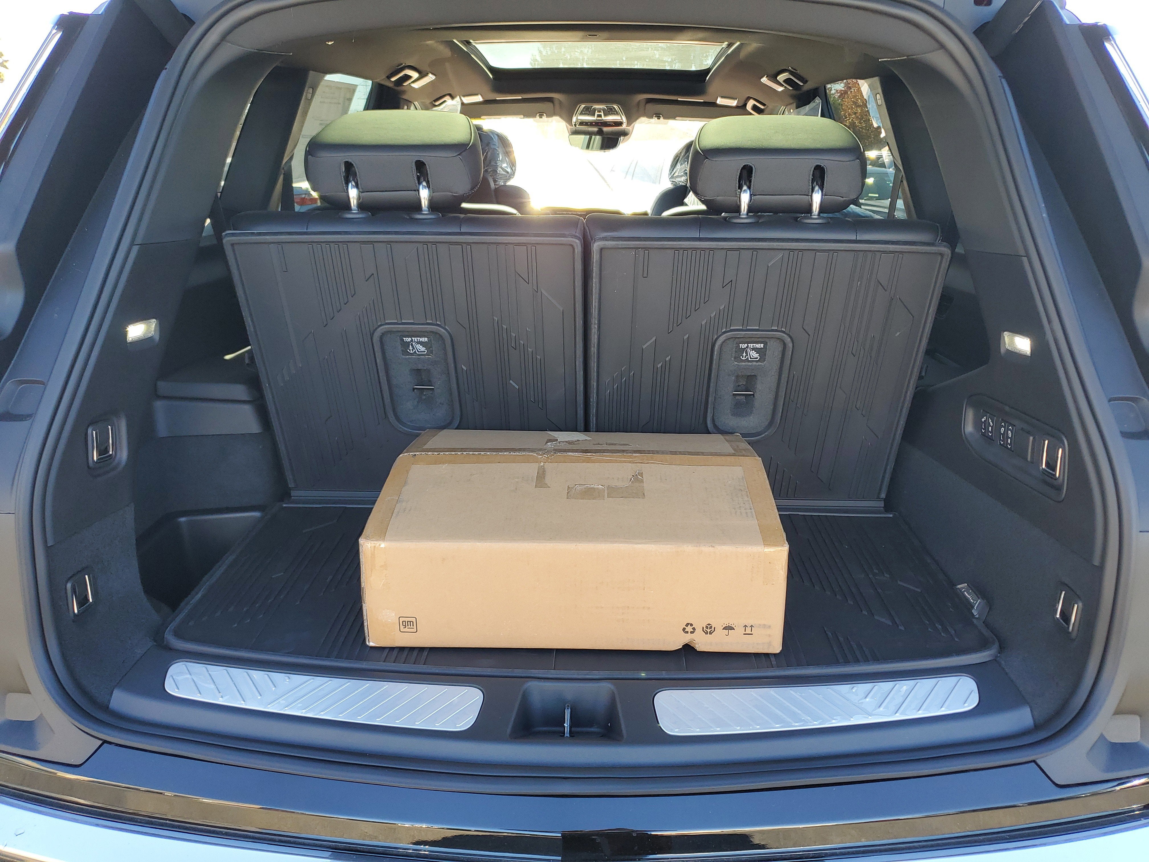 2026 Cadillac VISTIQ Luxury