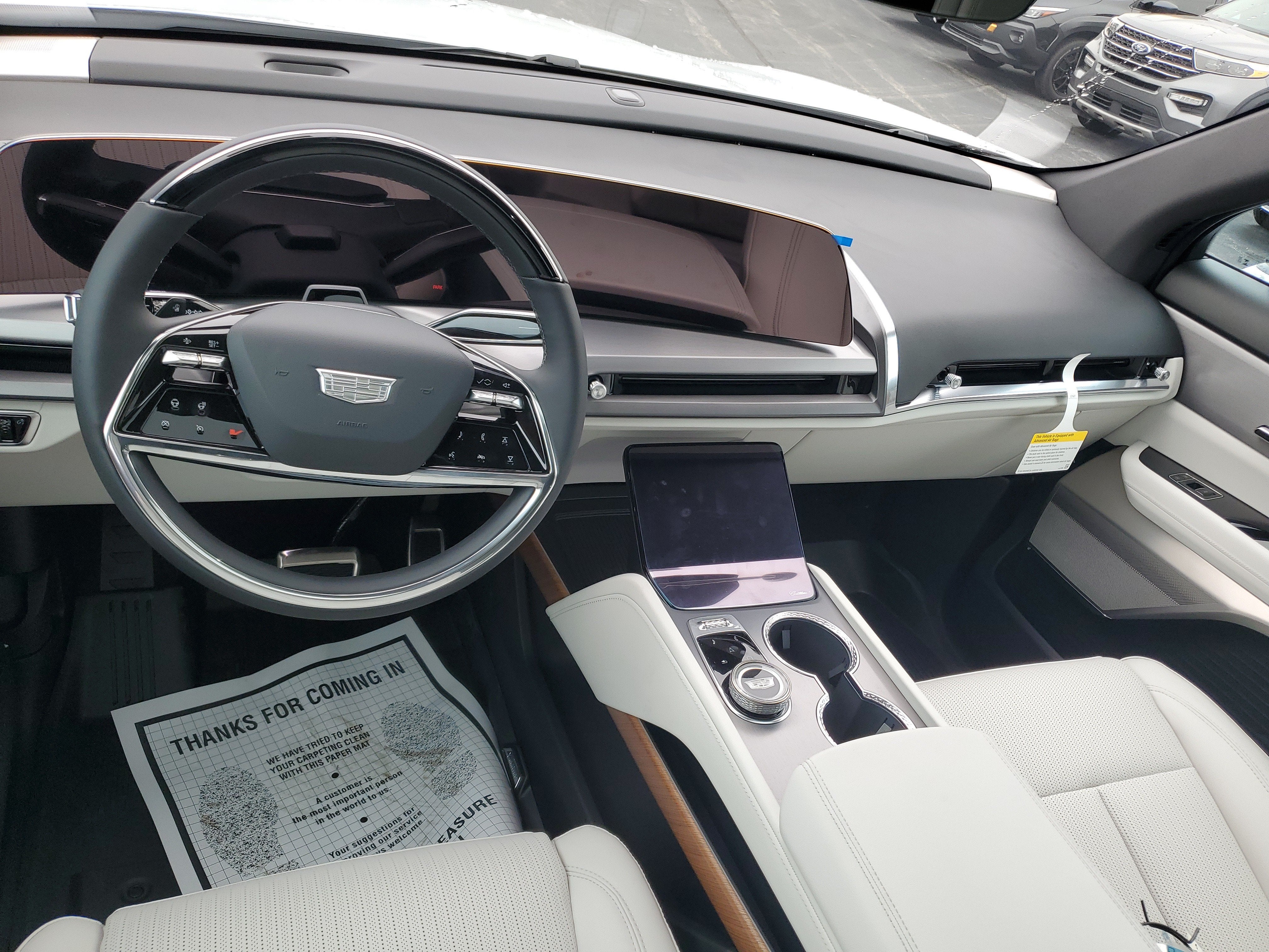 2027 Cadillac VISTIQ Luxury