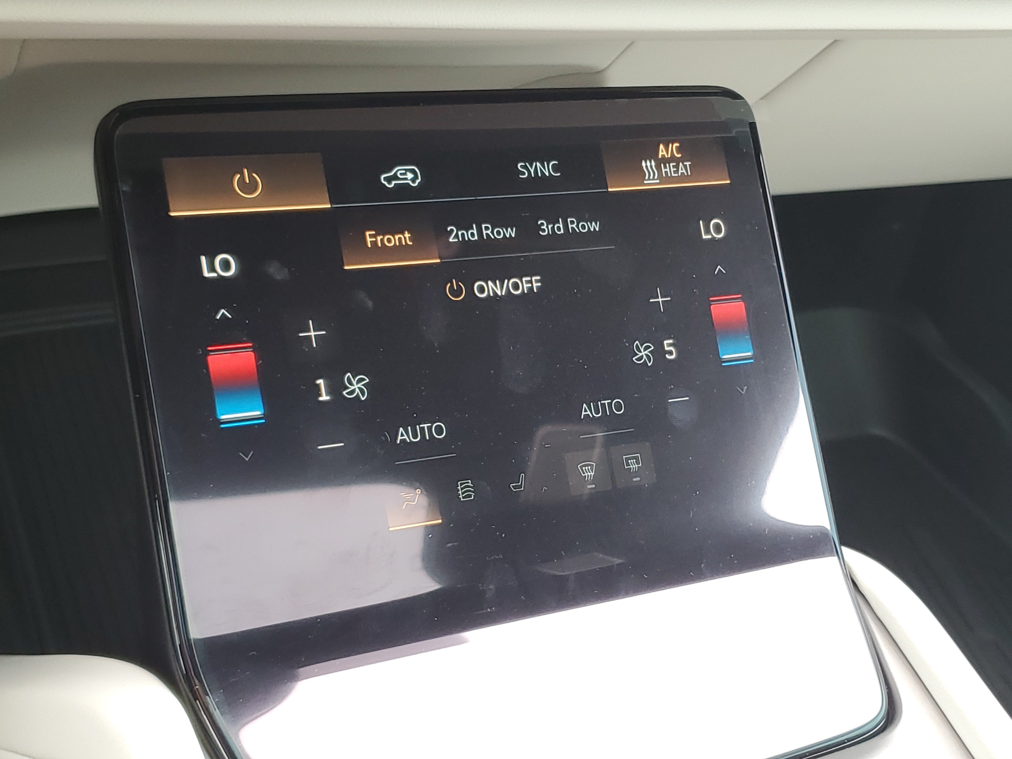 2027 Cadillac VISTIQ Luxury