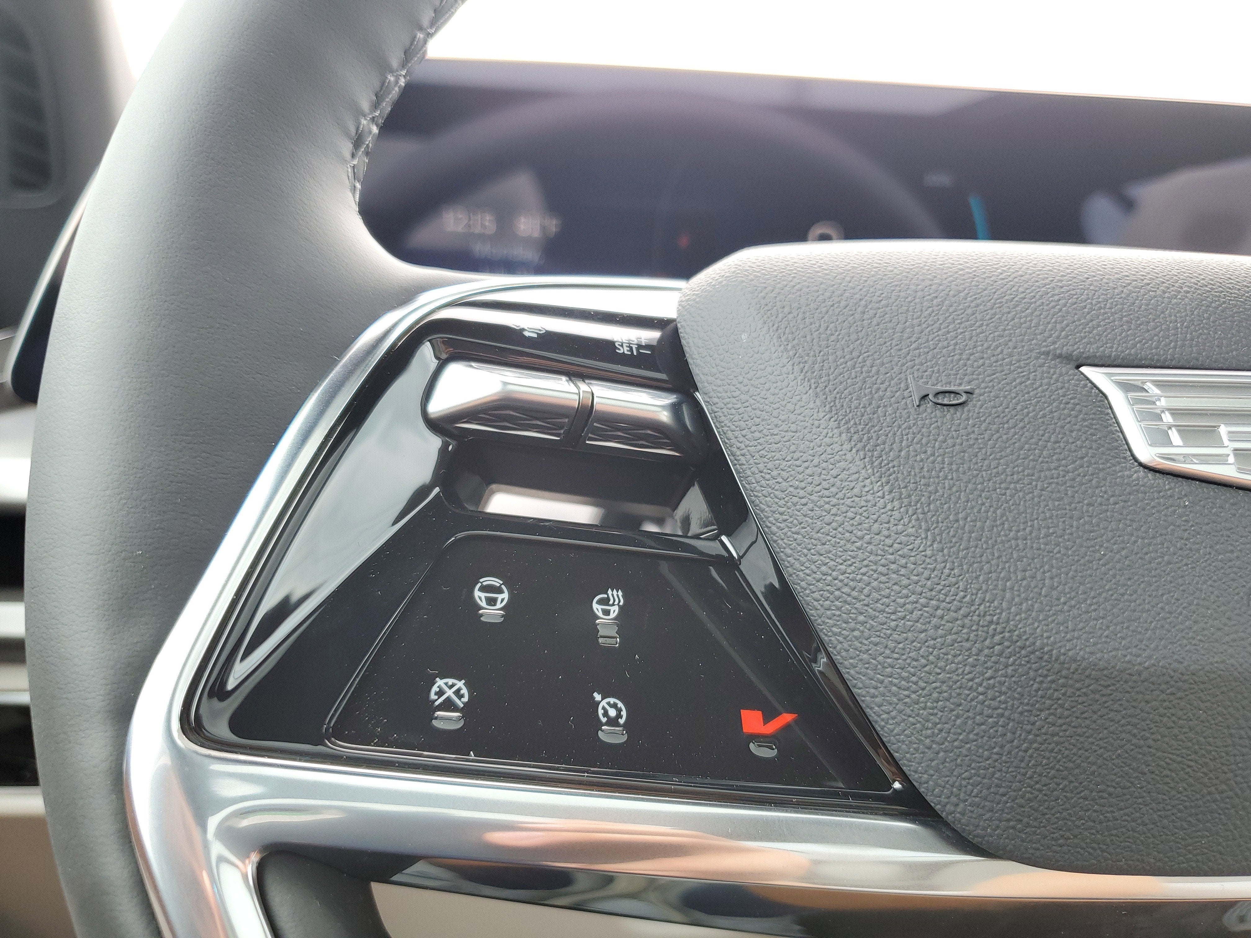 2026 Cadillac VISTIQ Sport