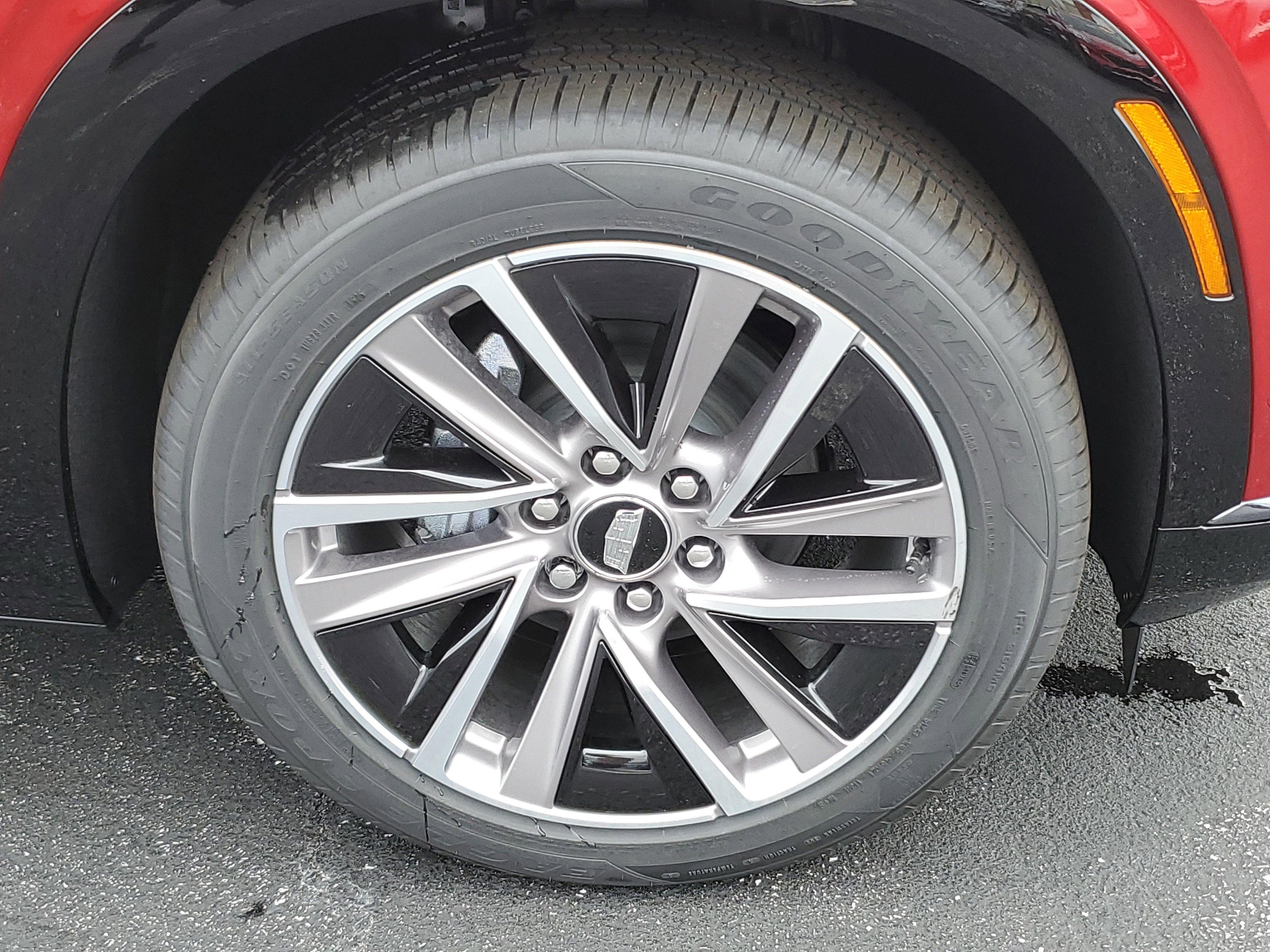 2026 Cadillac VISTIQ Sport