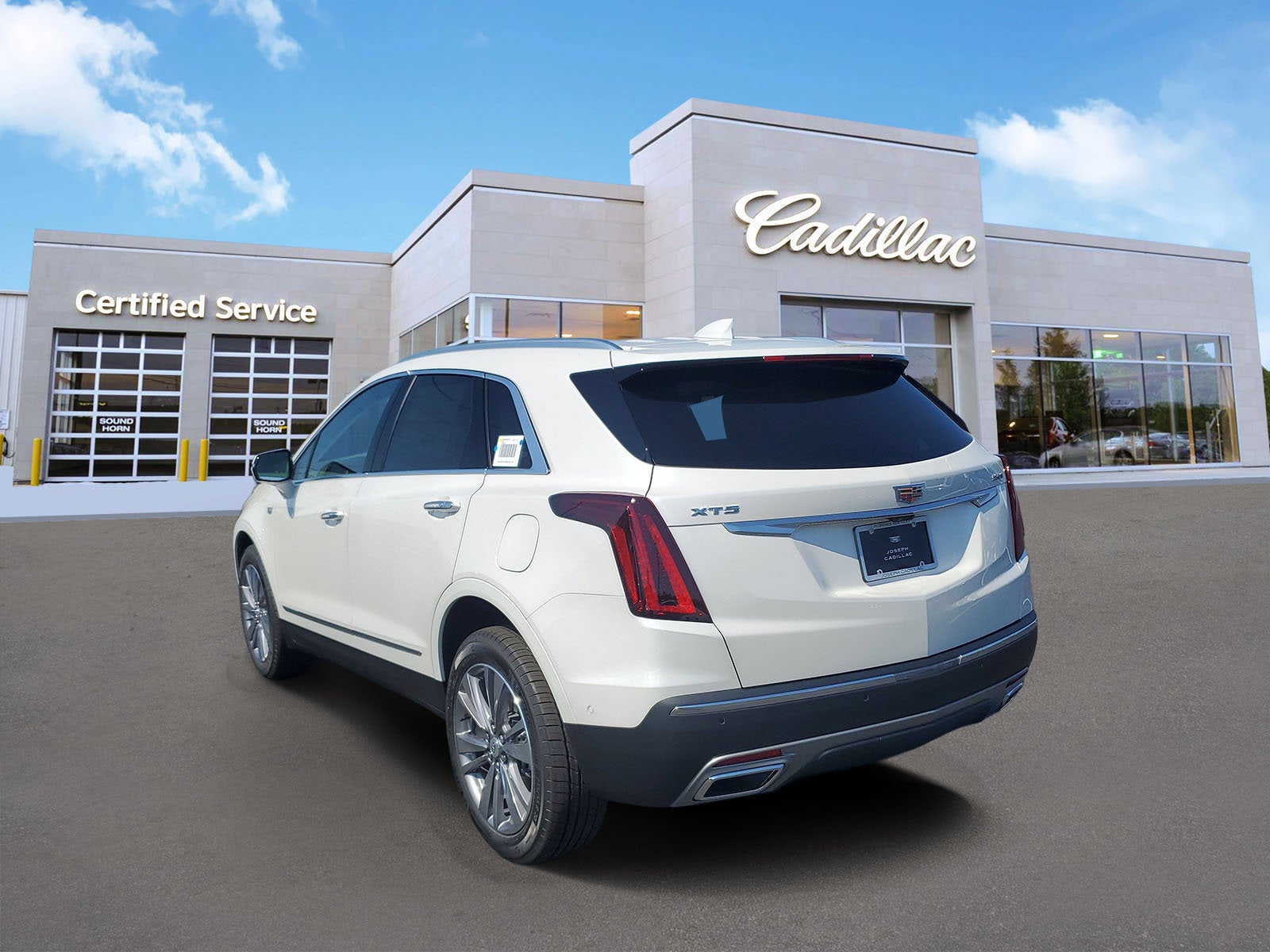 2026 Cadillac XT5 Premium Luxury
