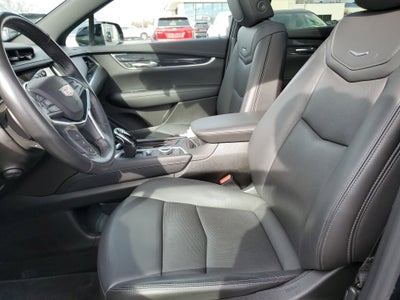 2022 Cadillac XT5 Premium Luxury