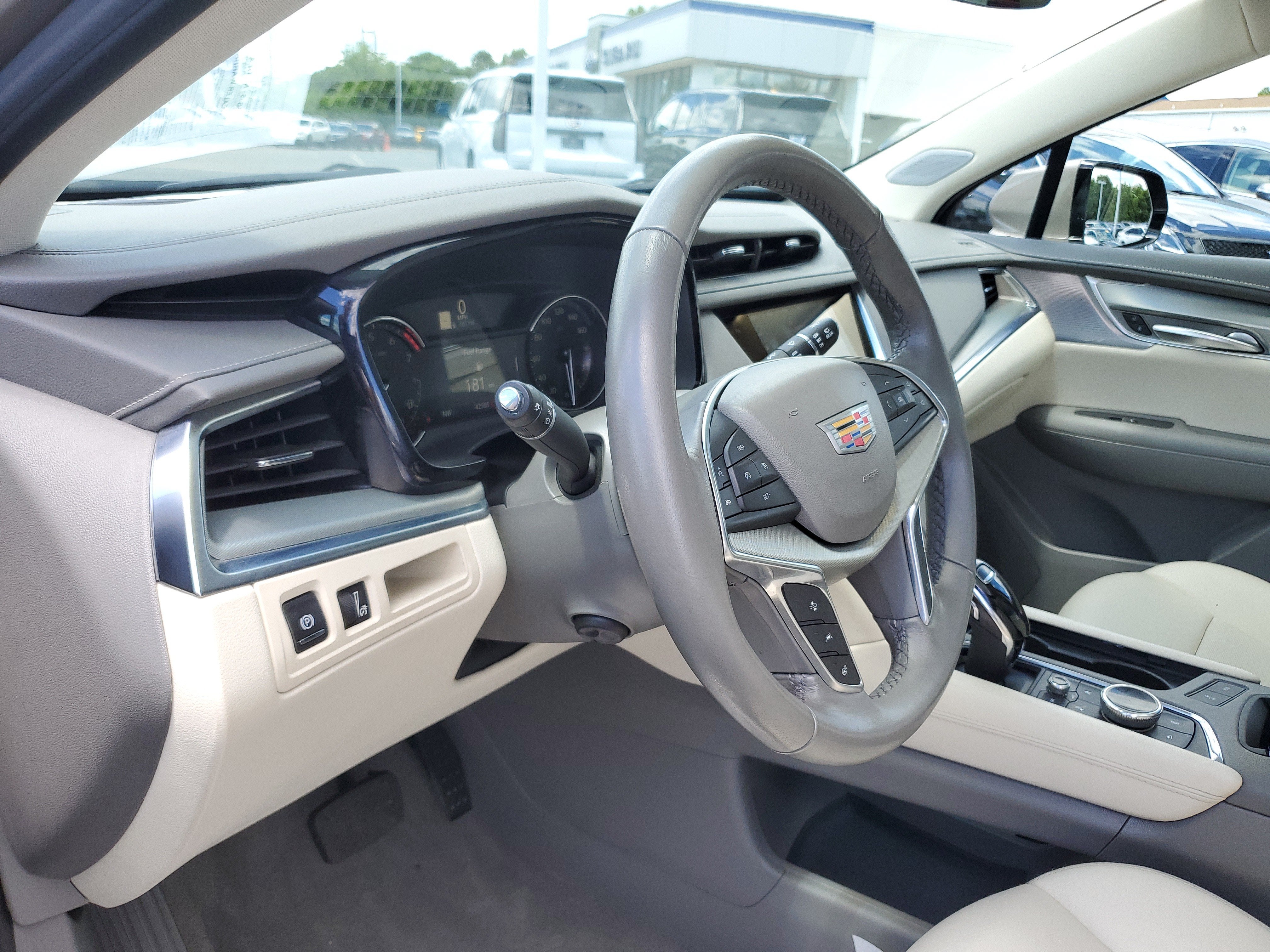 2023 Cadillac XT5 Premium Luxury
