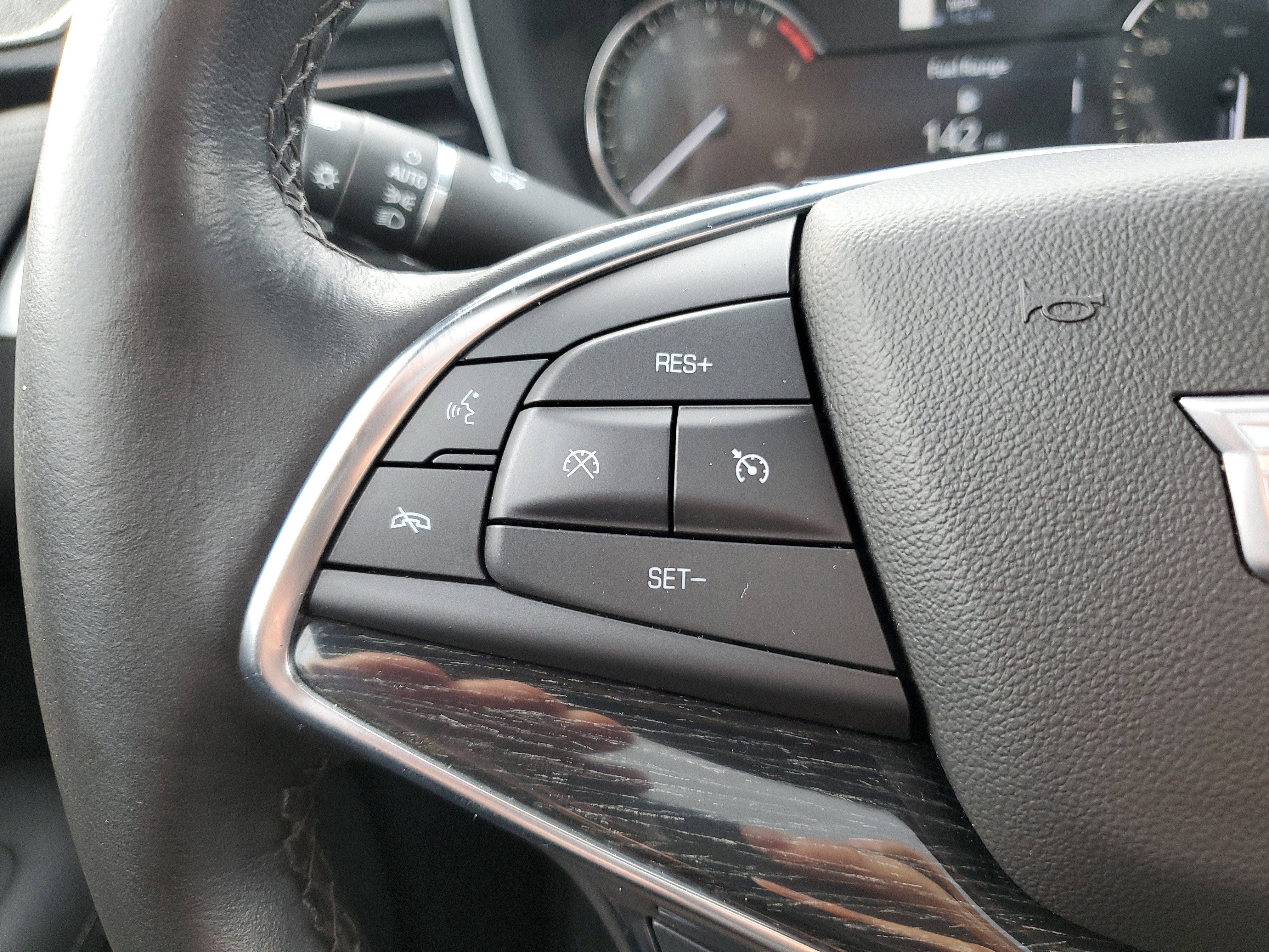 2022 Cadillac XT5 Premium Luxury