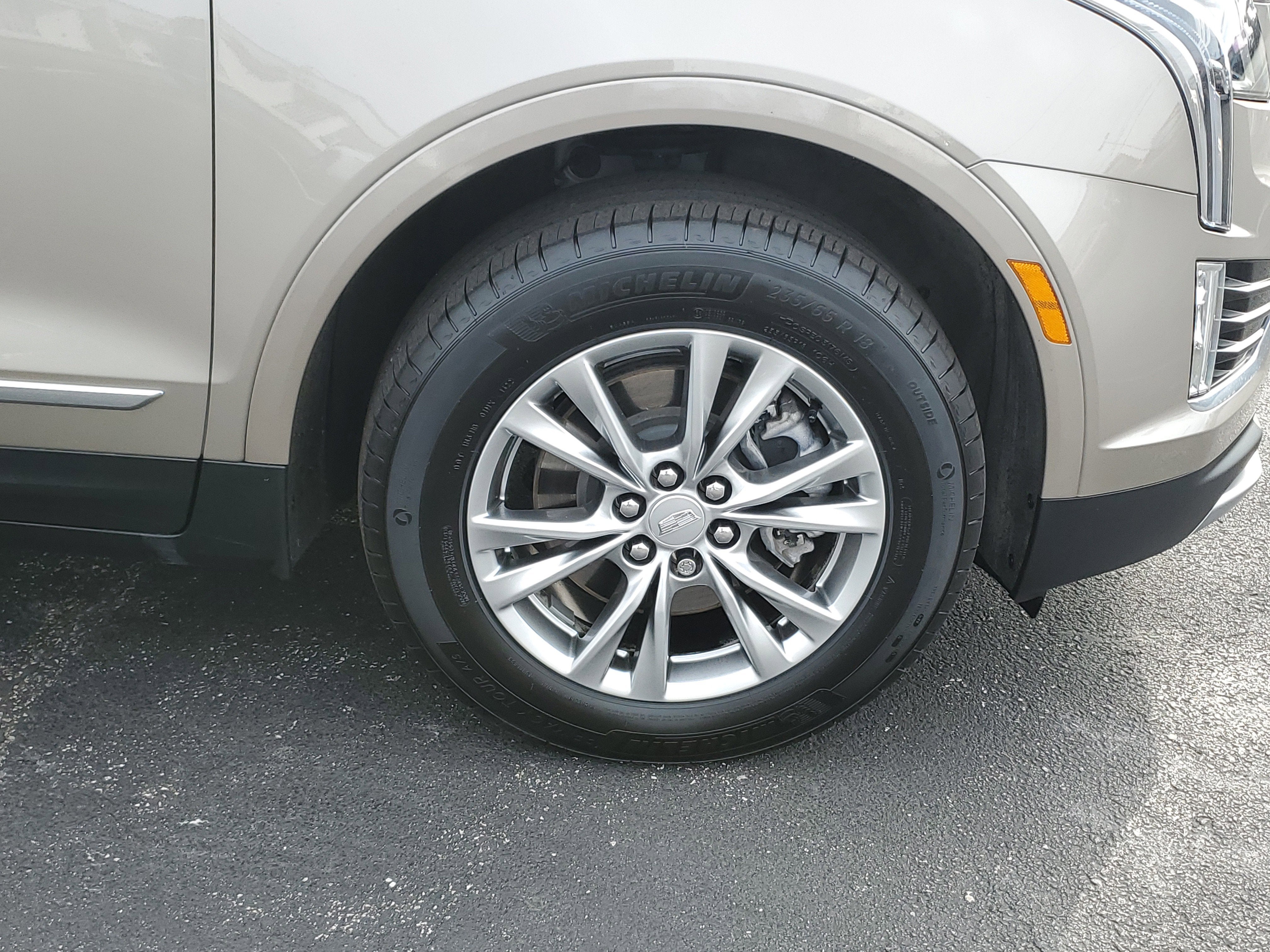 2022 Cadillac XT5 Premium Luxury