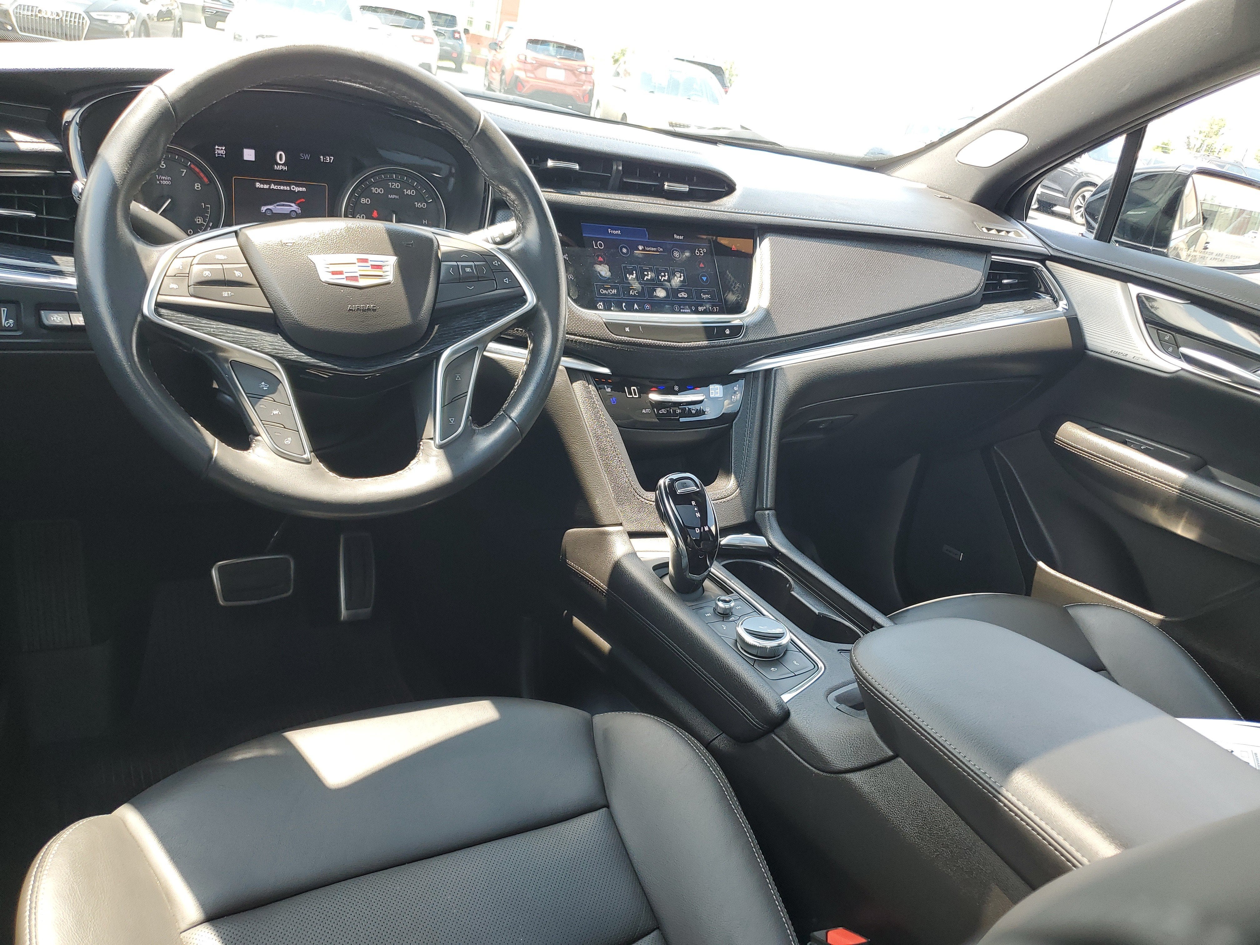 2023 Cadillac XT5 Premium Luxury