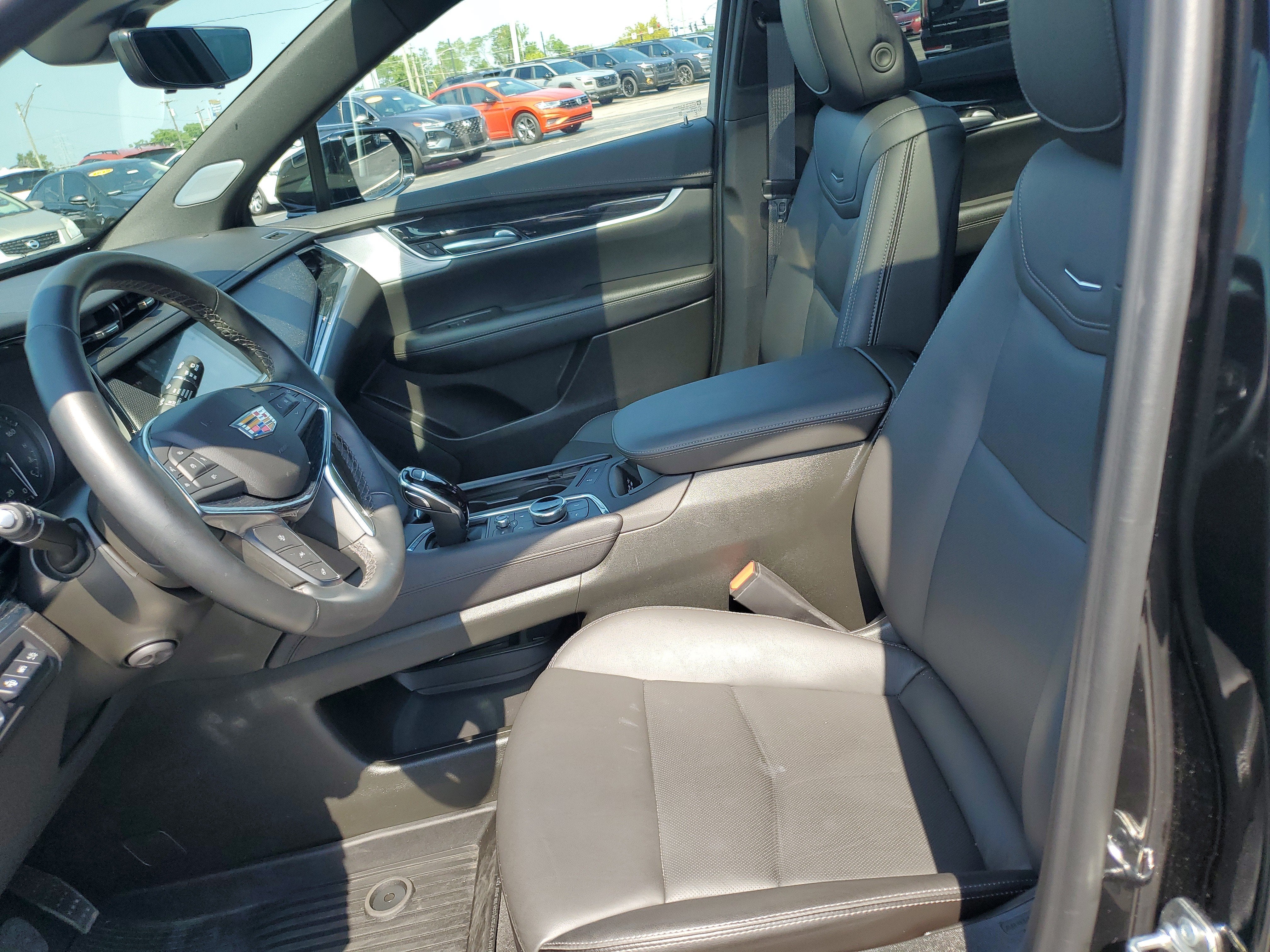 2026 Cadillac XT5 Premium Luxury