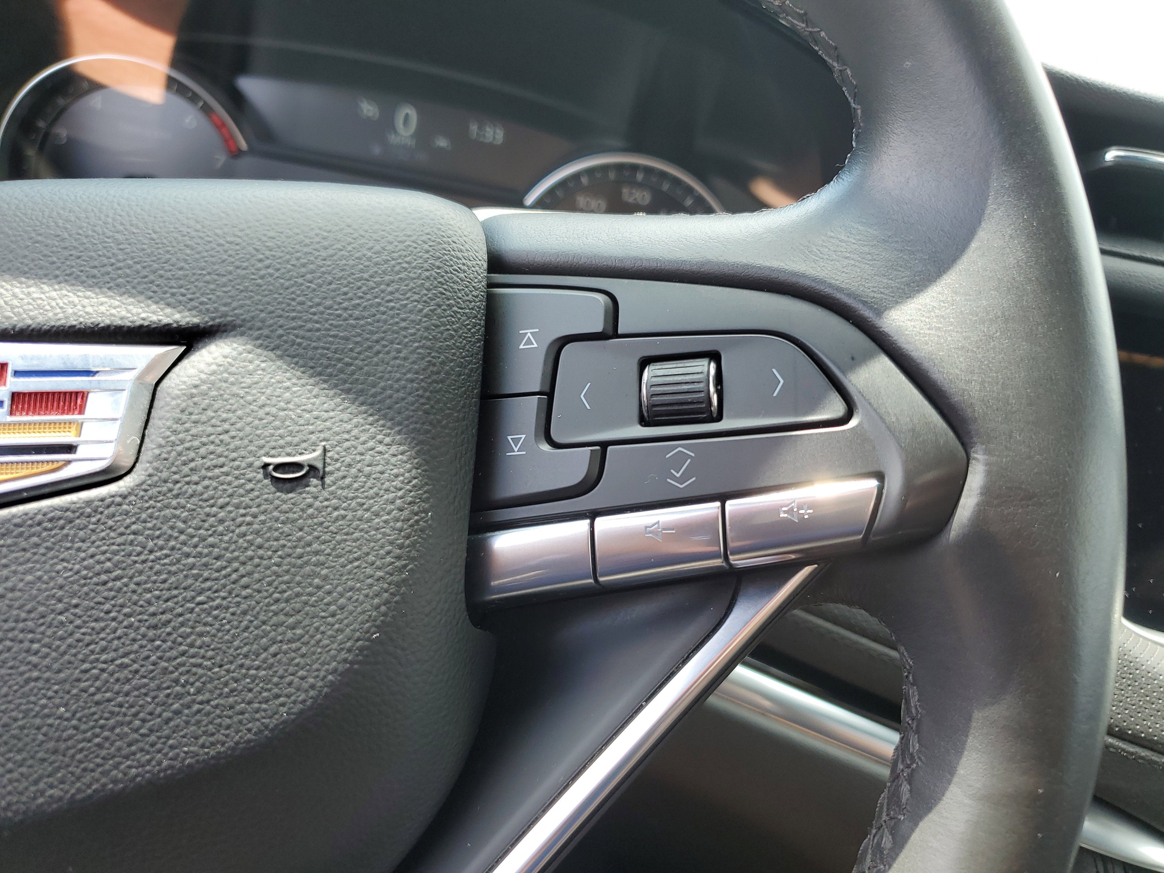 2024 Cadillac XT6 Luxury