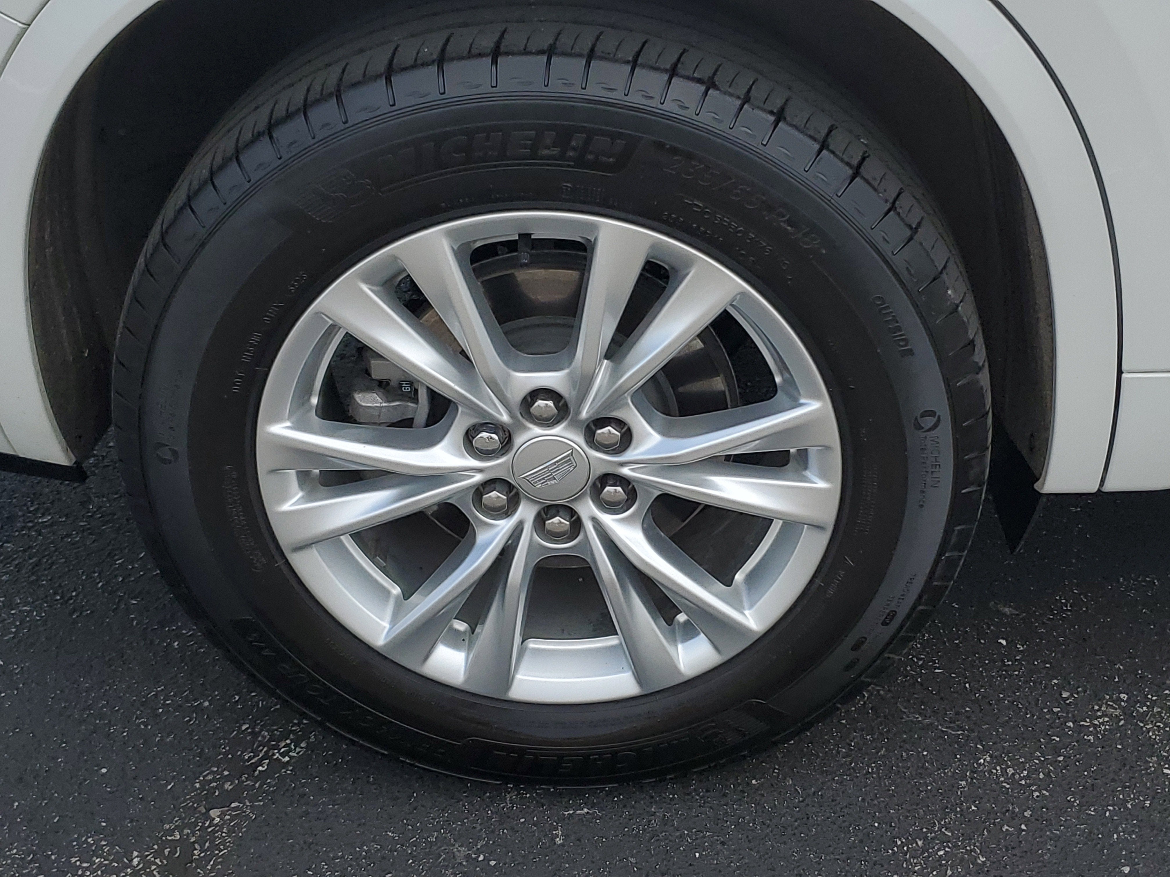 2024 Cadillac XT6 Luxury