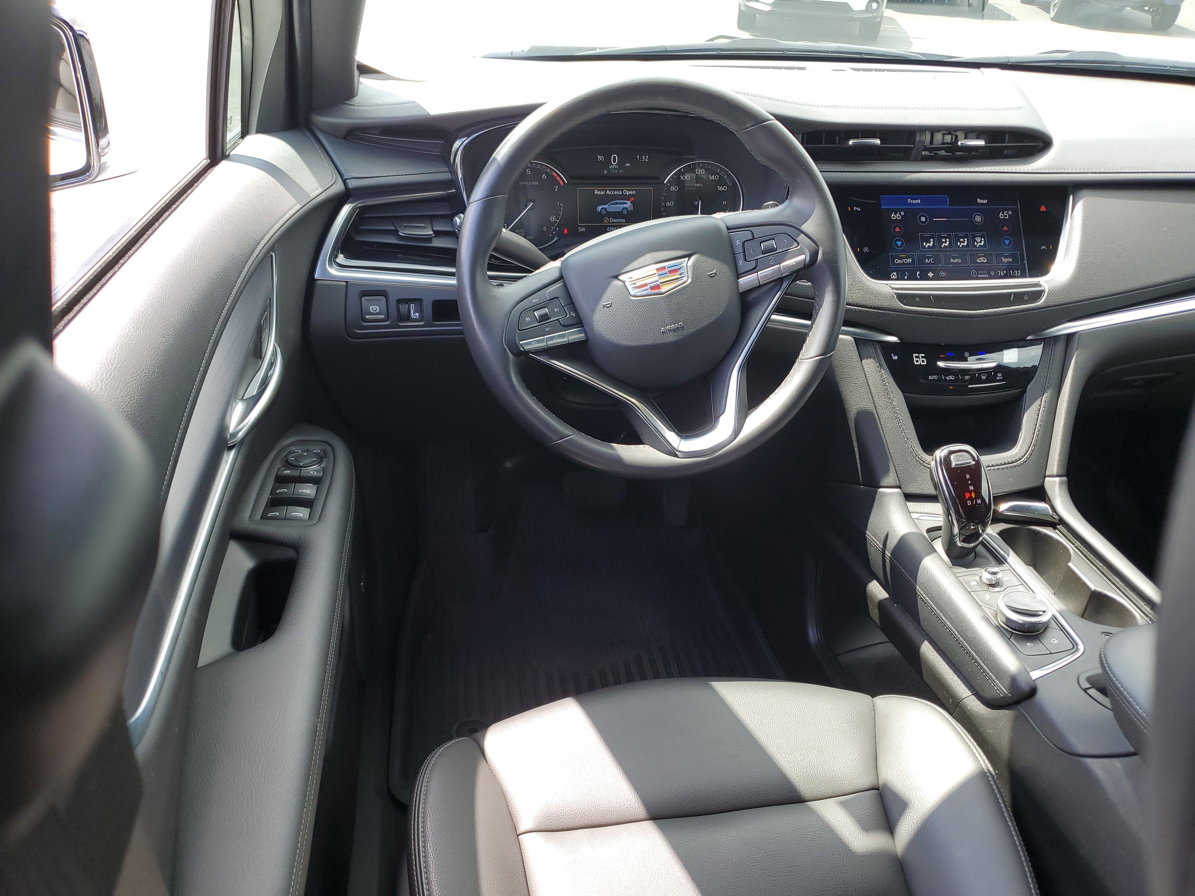 2024 Cadillac XT6 Luxury