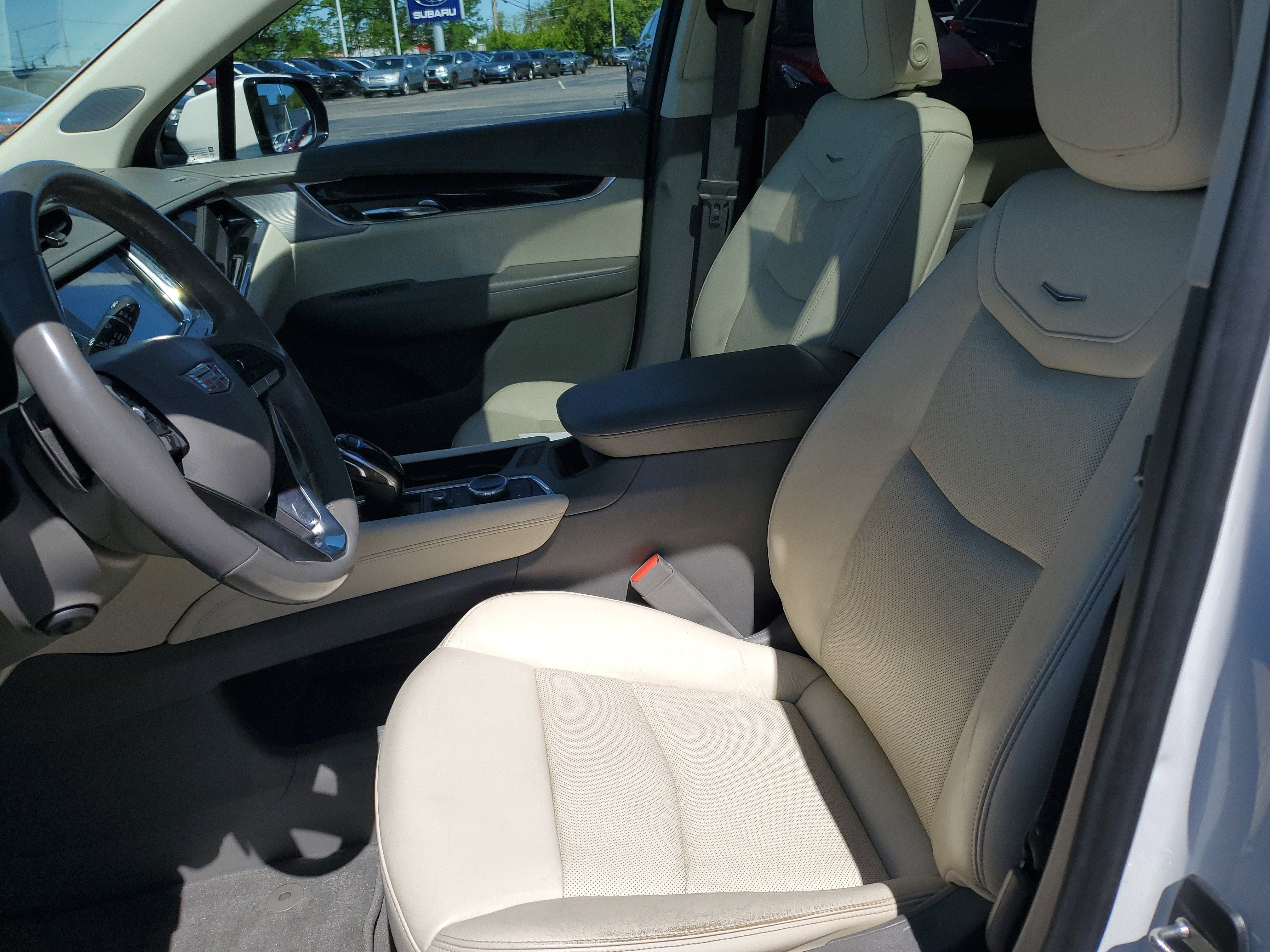 2021 Cadillac XT6 Premium Luxury