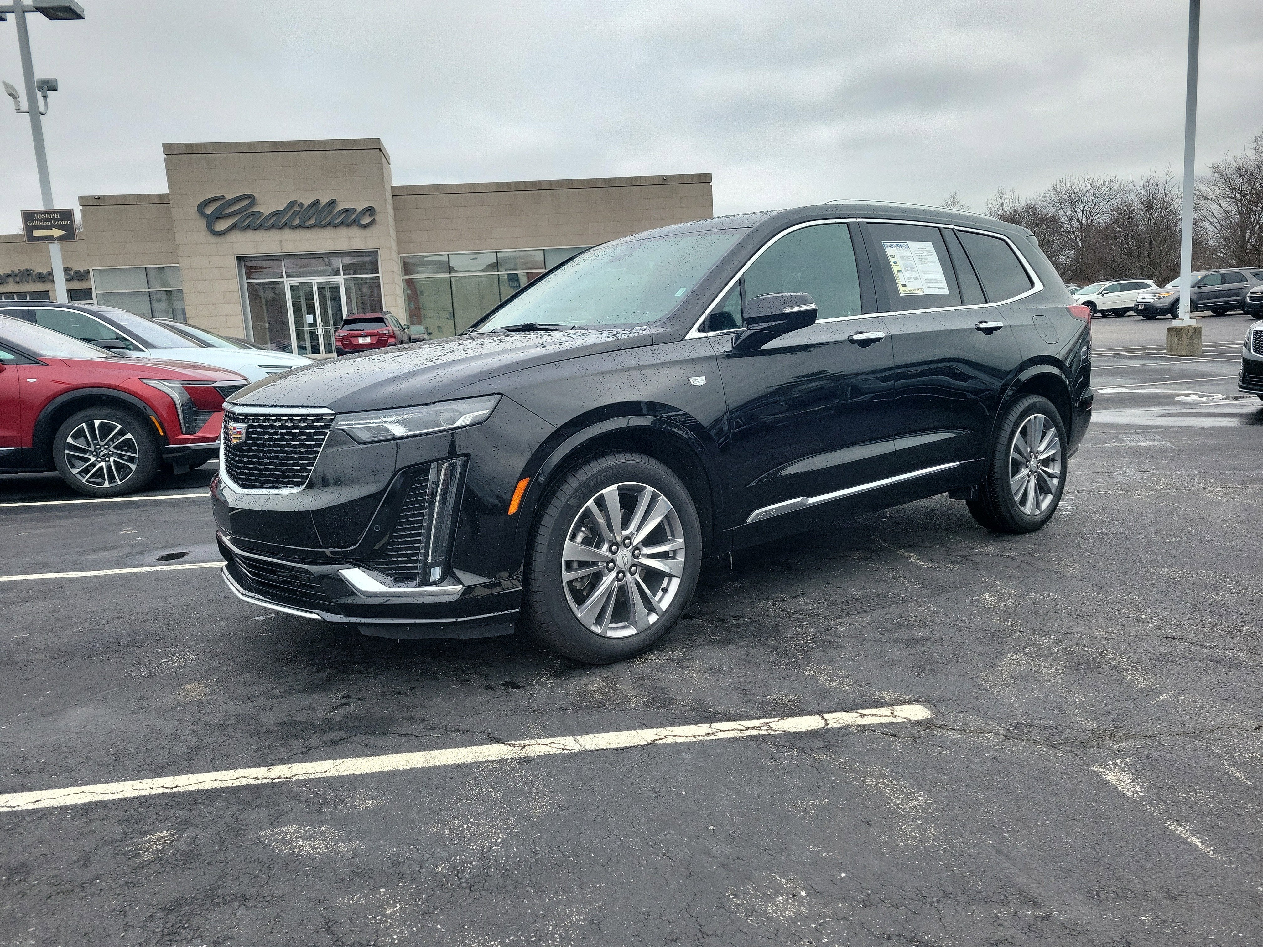 2025 Cadillac XT6 Premium Luxury