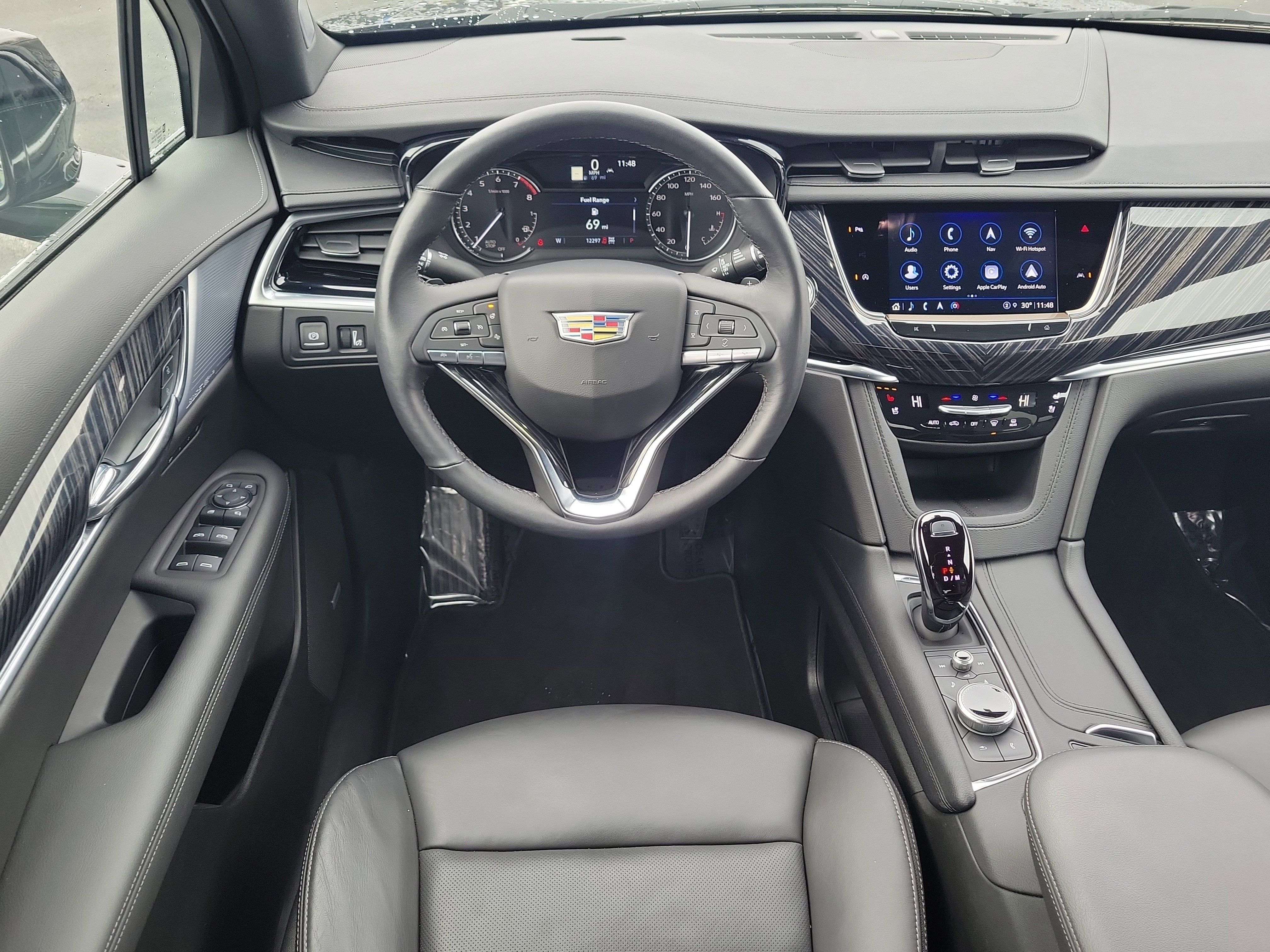 2025 Cadillac XT6 Premium Luxury