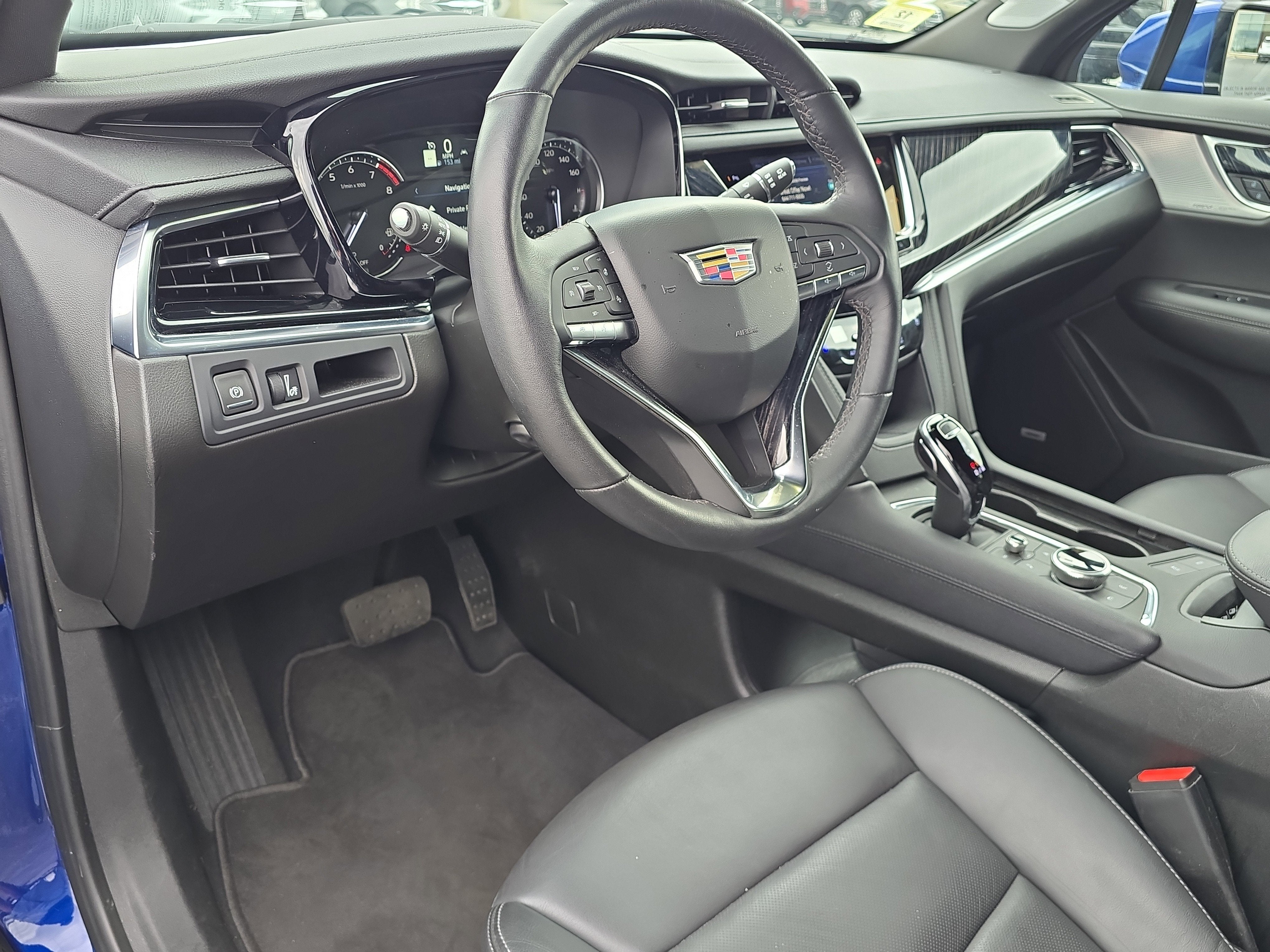 2025 Cadillac XT6 Premium Luxury