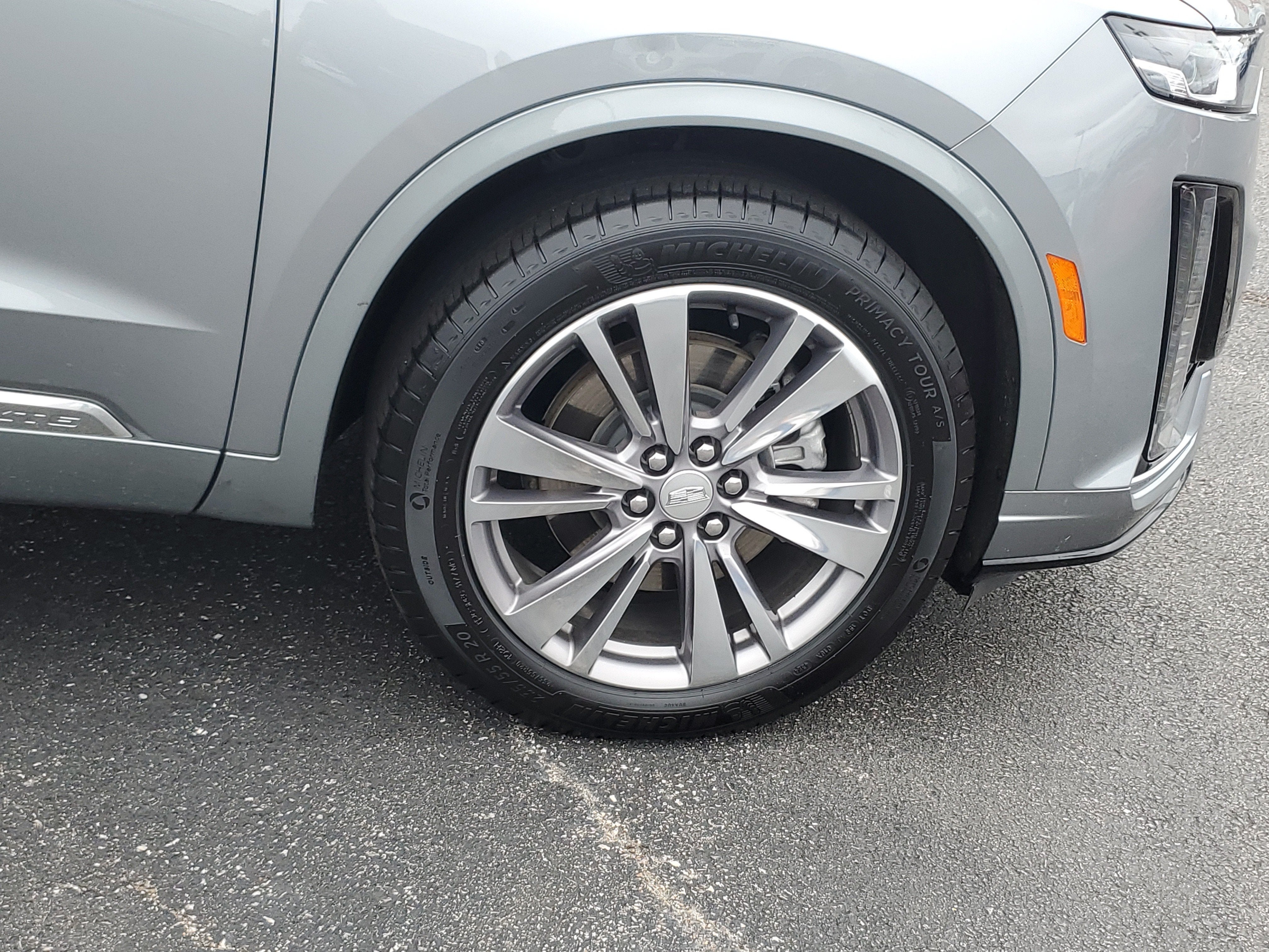 2025 Cadillac XT6 Premium Luxury
