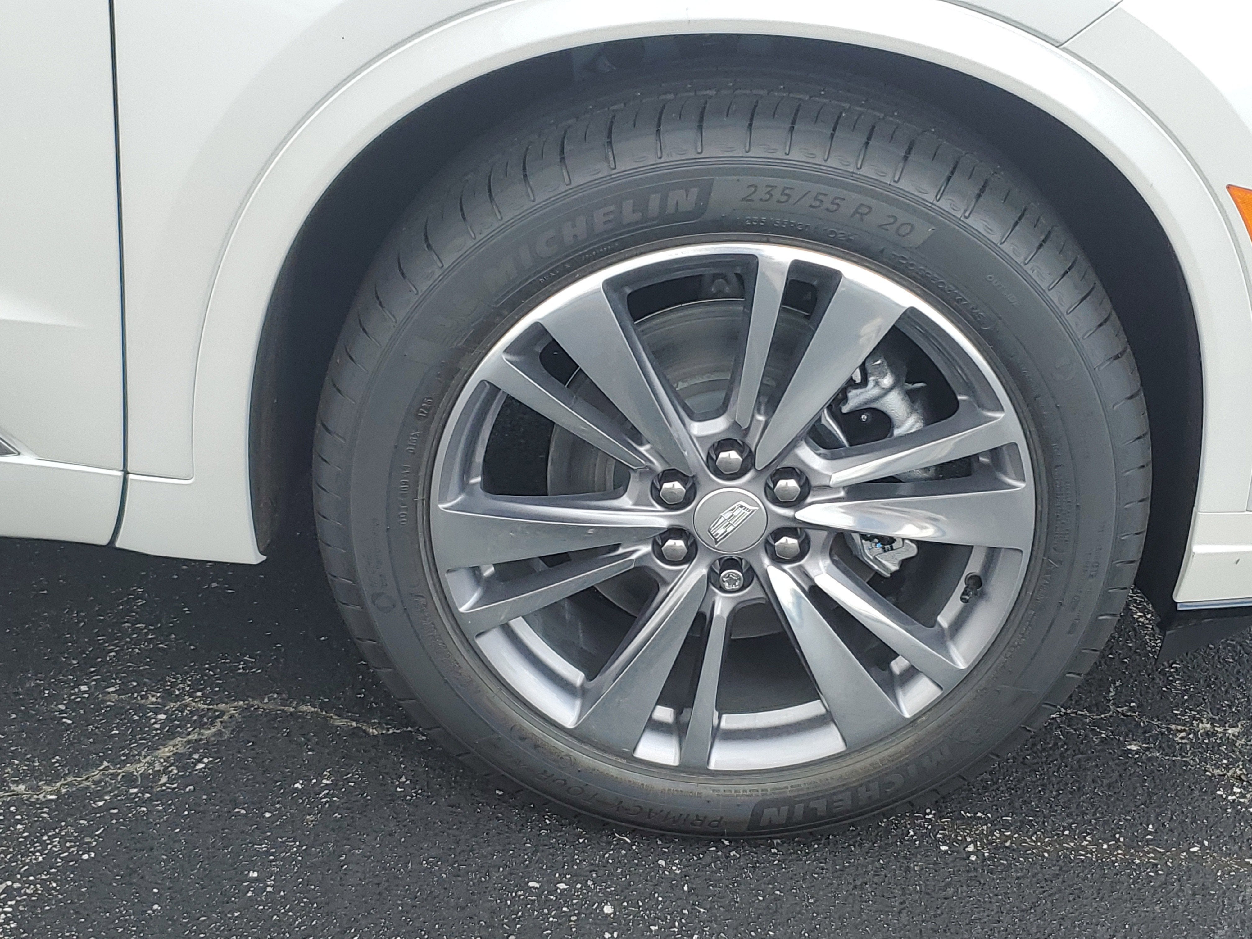 2025 Cadillac XT6 Premium Luxury