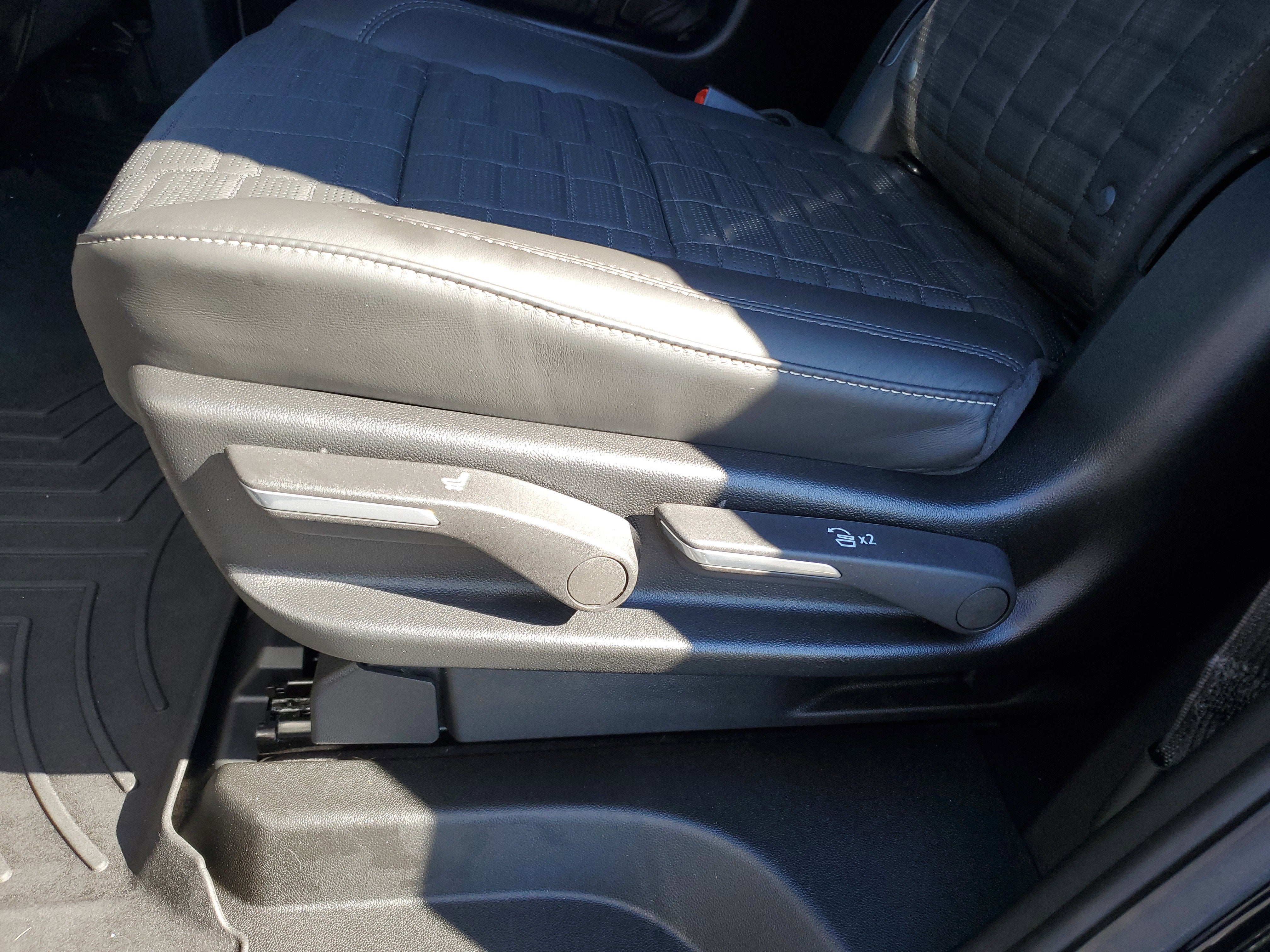 2024 Cadillac Escalade Premium Luxury Platinum