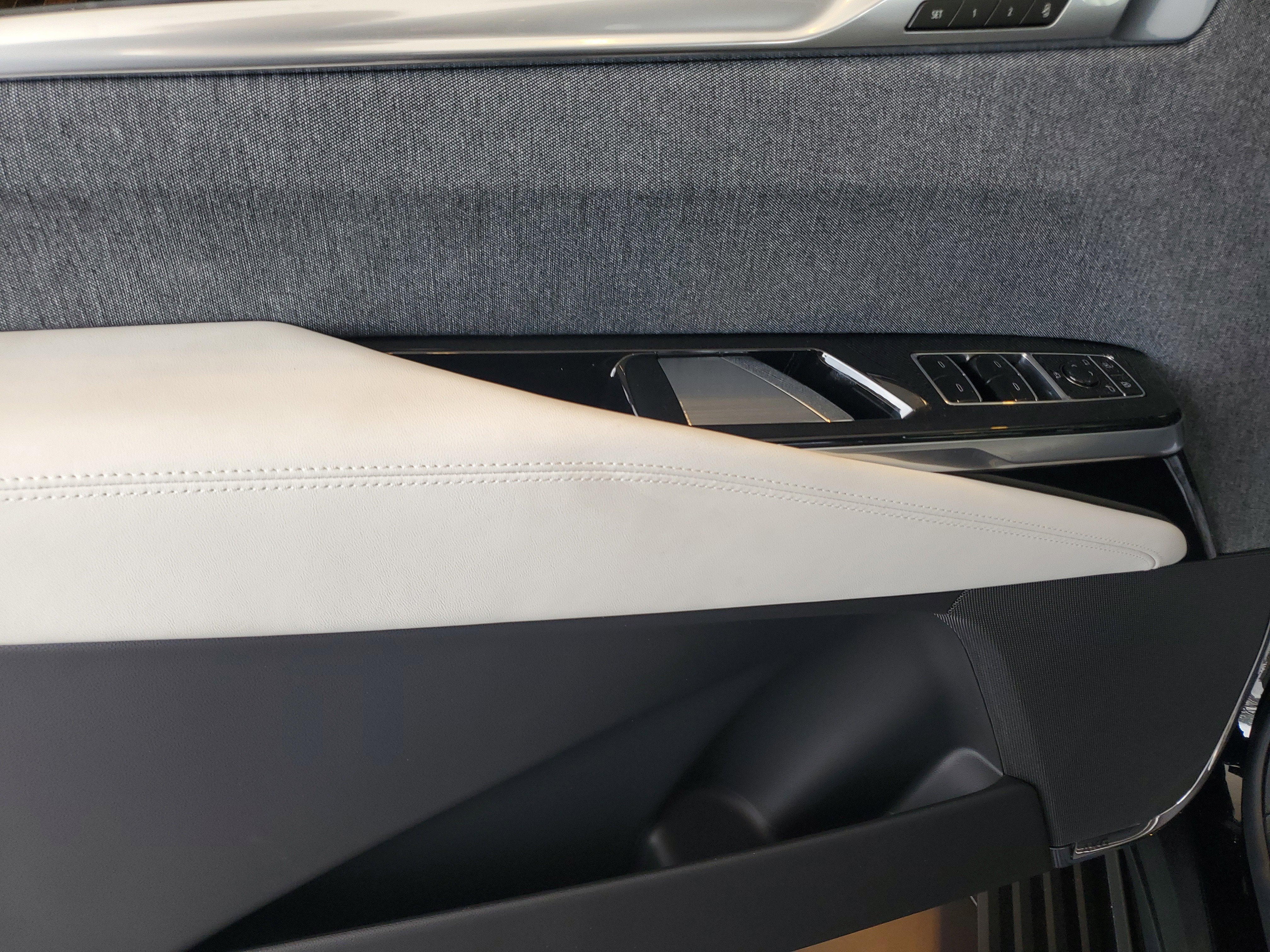 2026 Cadillac Escalade Platinum Luxury