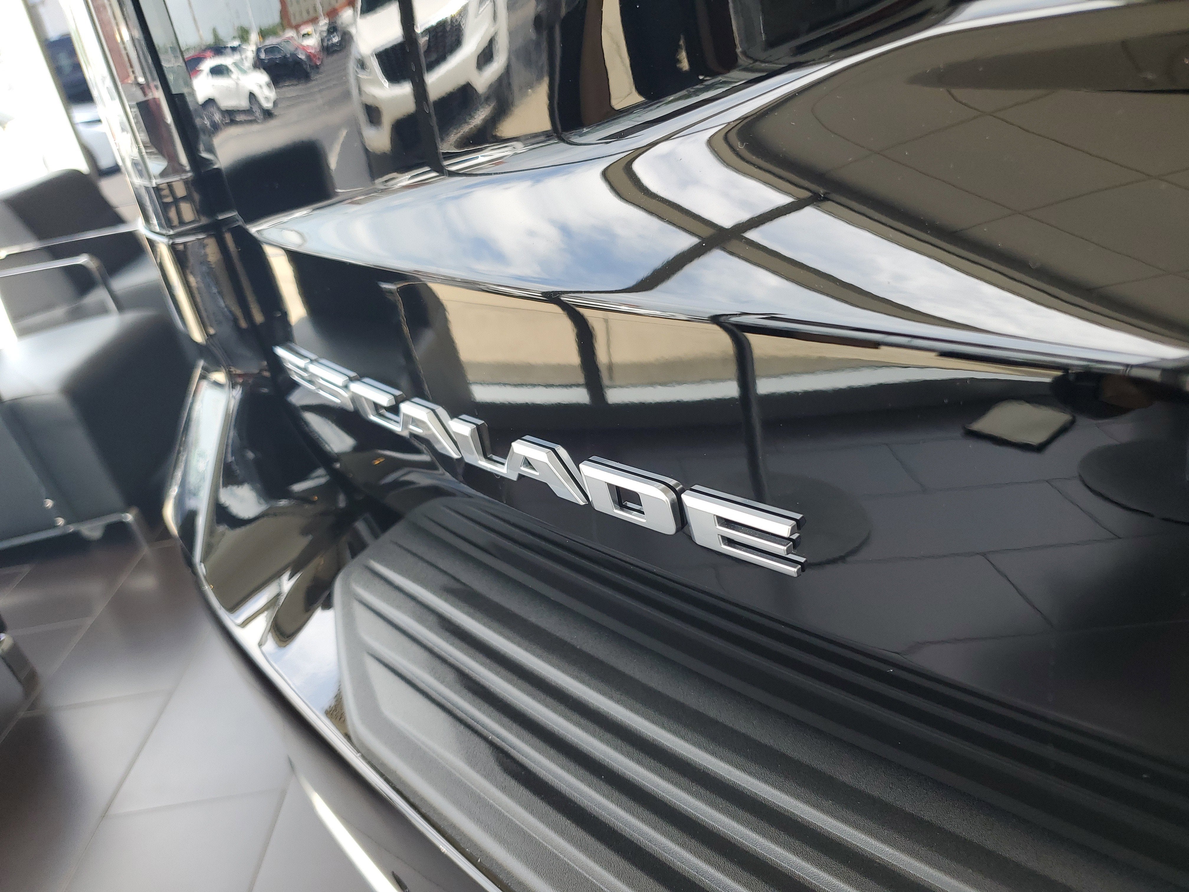 2026 Cadillac Escalade Platinum Luxury