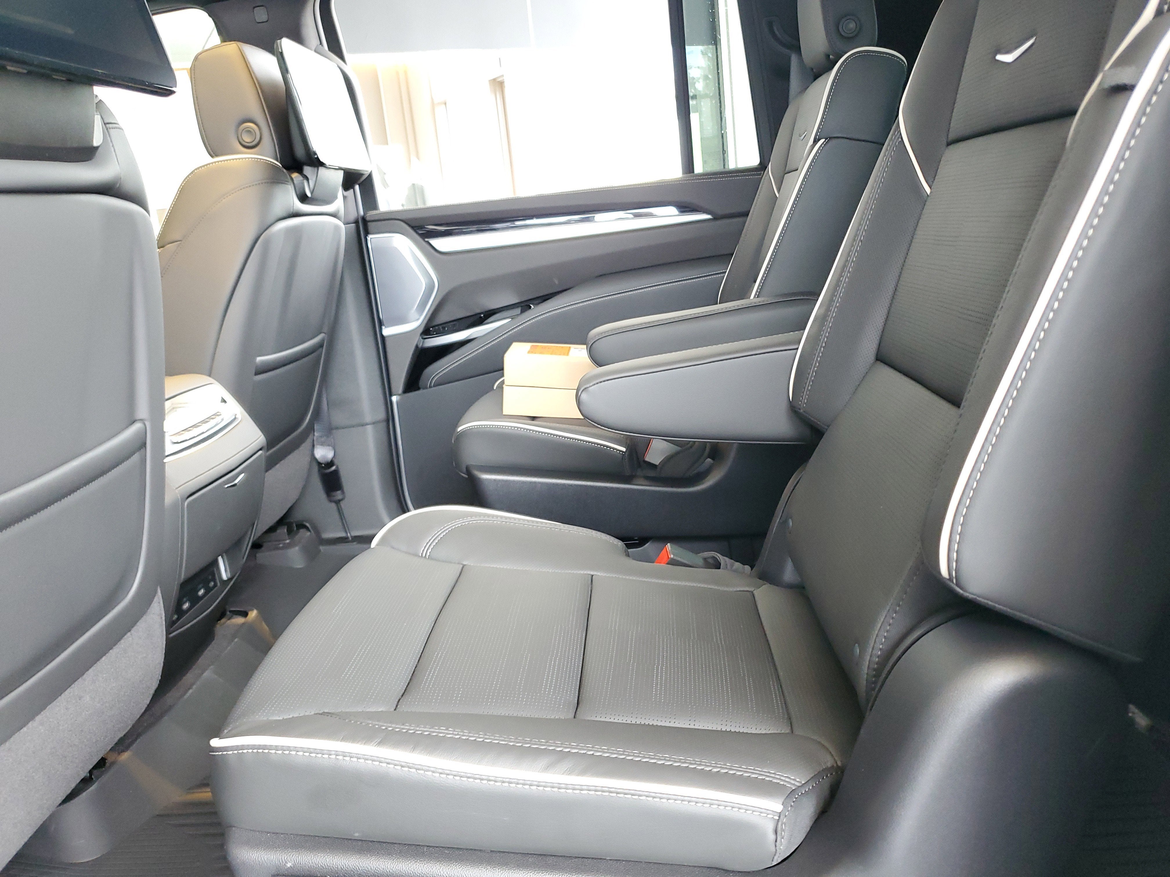 2026 Cadillac Escalade ESV Sport