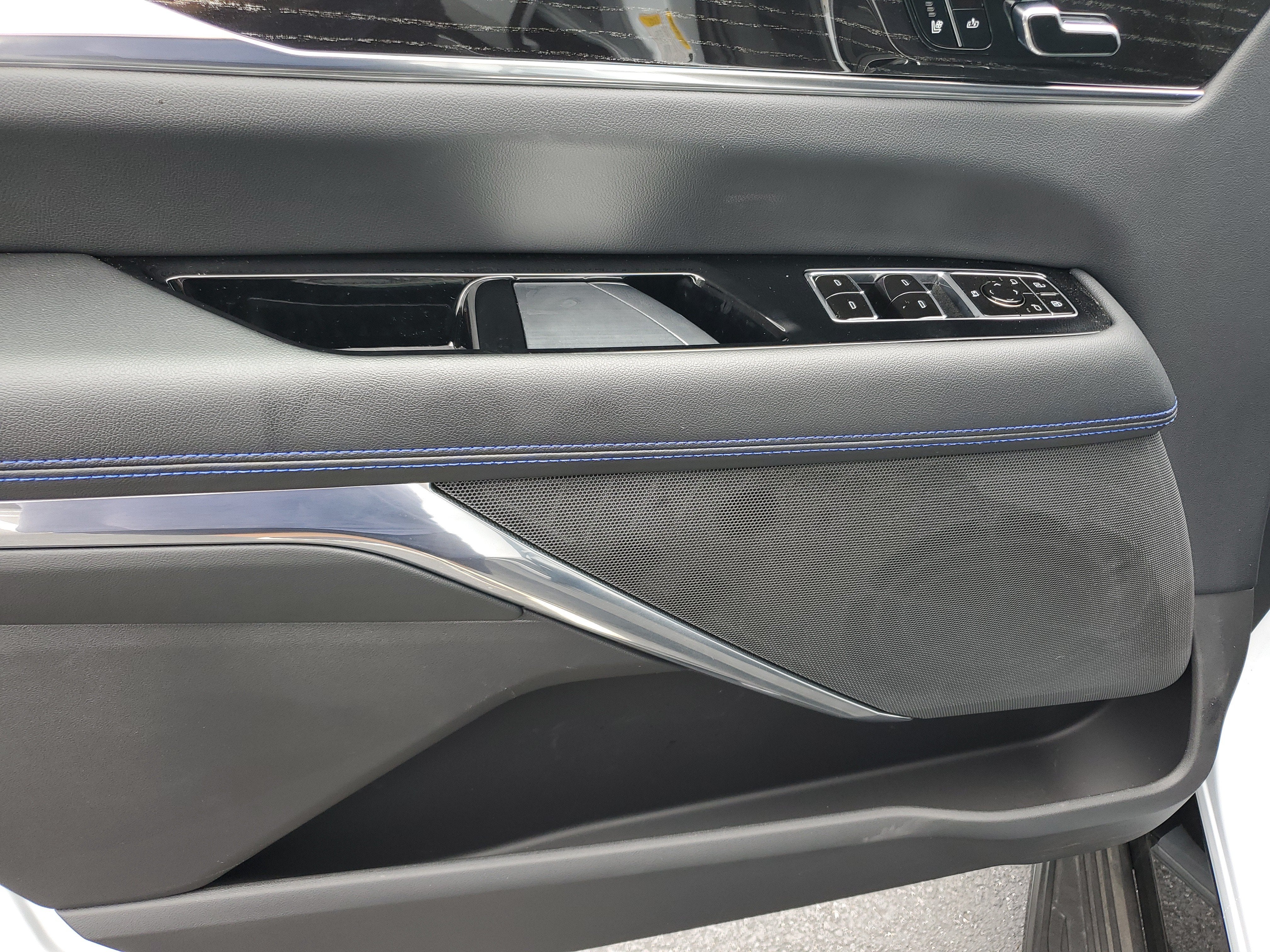 2026 Cadillac ESCALADE IQ Luxury