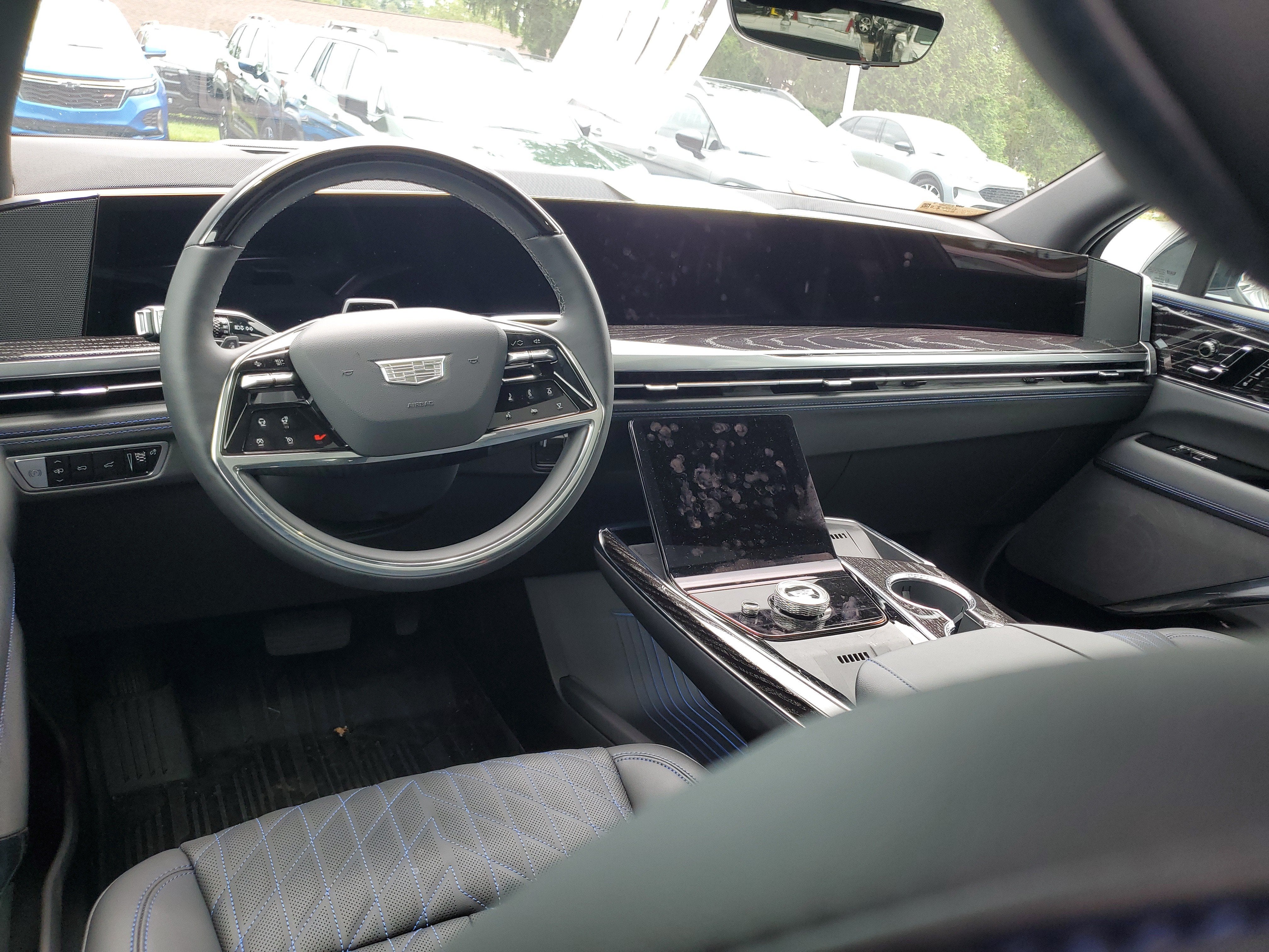 2026 Cadillac ESCALADE IQ Luxury