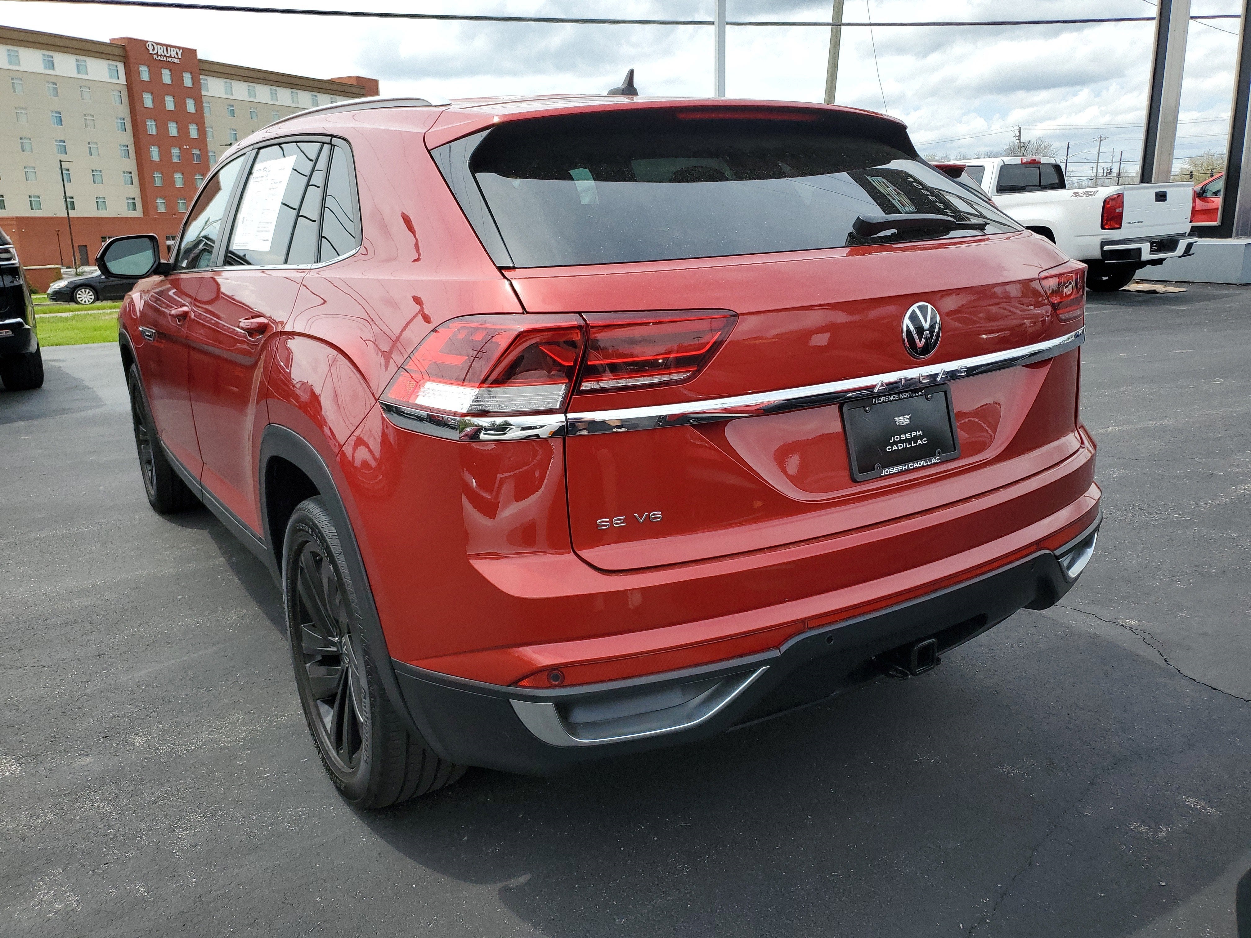 2022 Volkswagen Atlas Cross Sport 3.6L V6 SE w/Technology