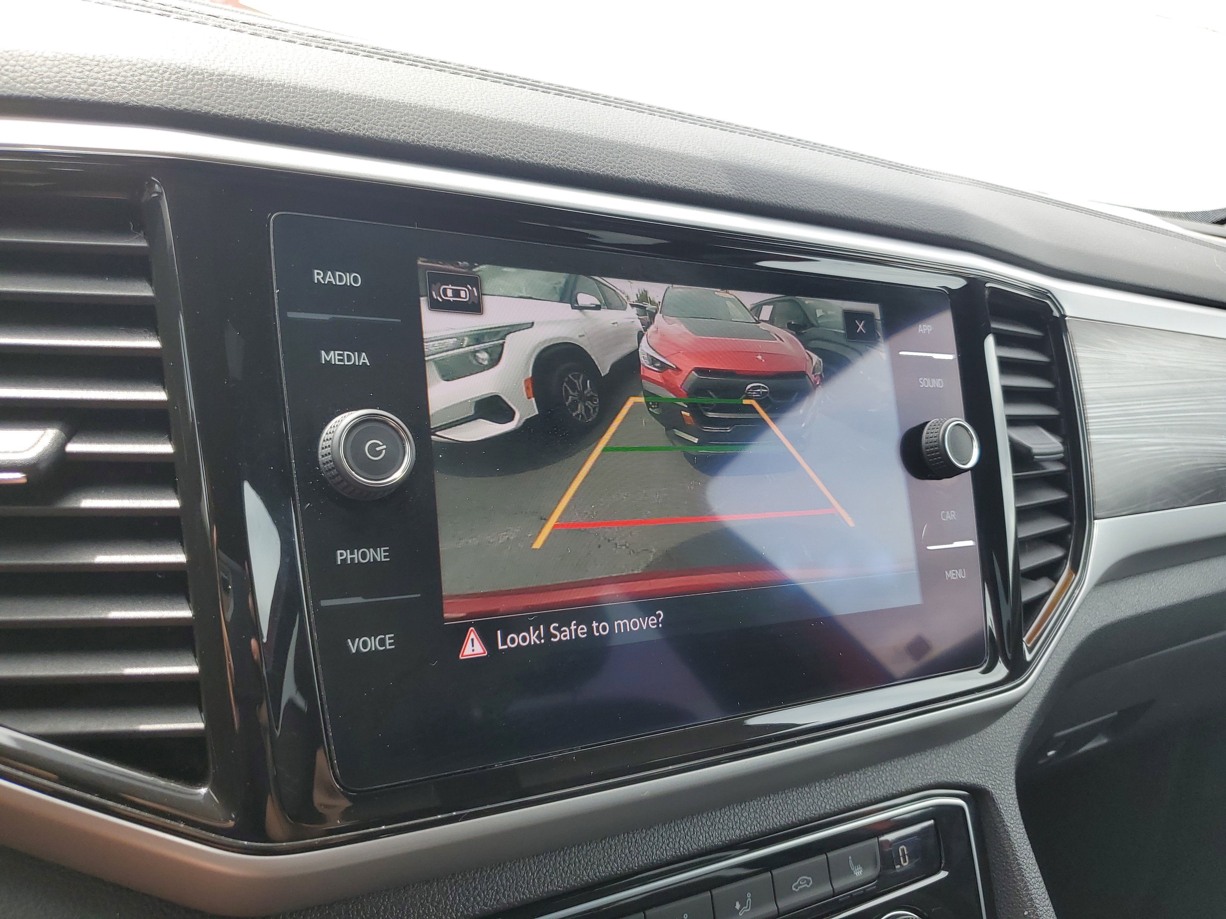 2022 Volkswagen Atlas Cross Sport 3.6L V6 SE w/Technology