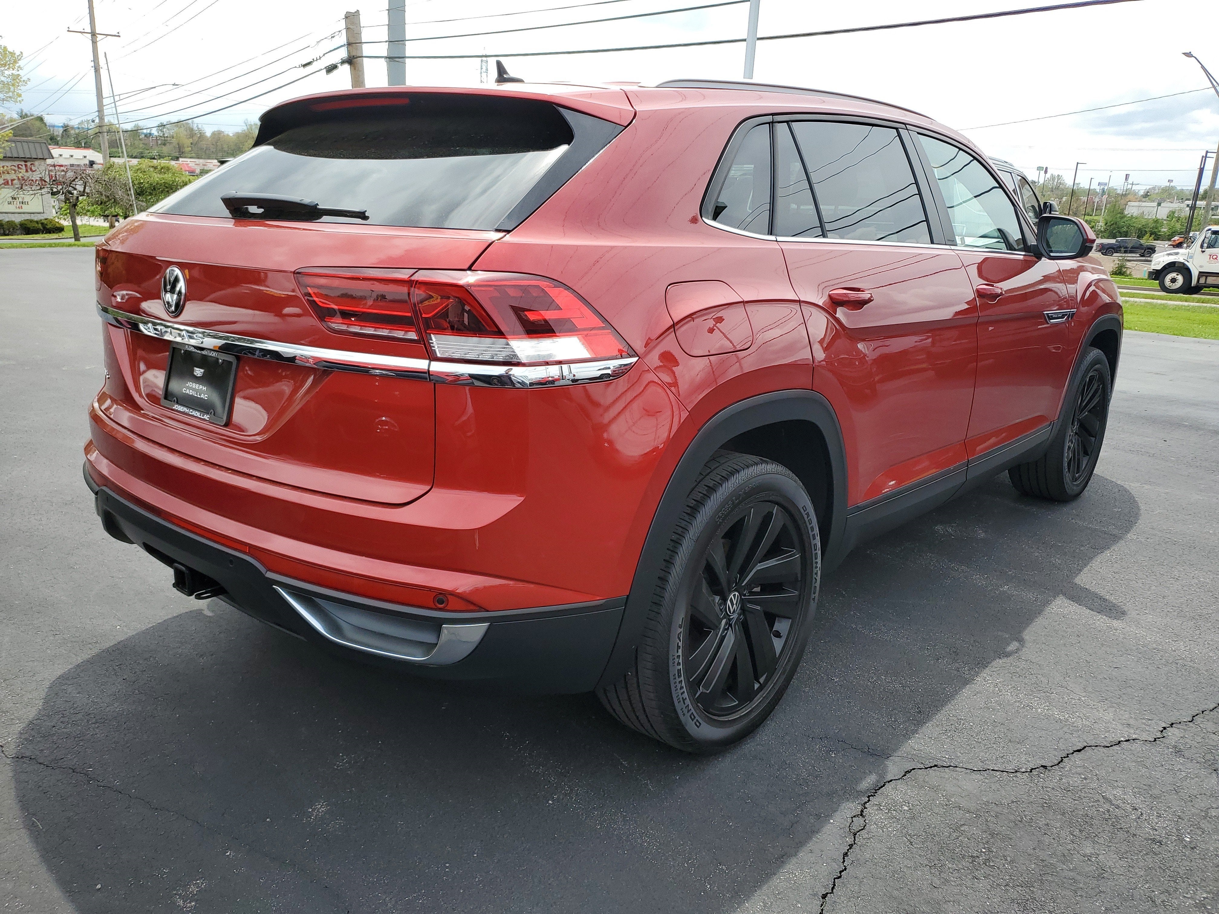 2022 Volkswagen Atlas Cross Sport 3.6L V6 SE w/Technology