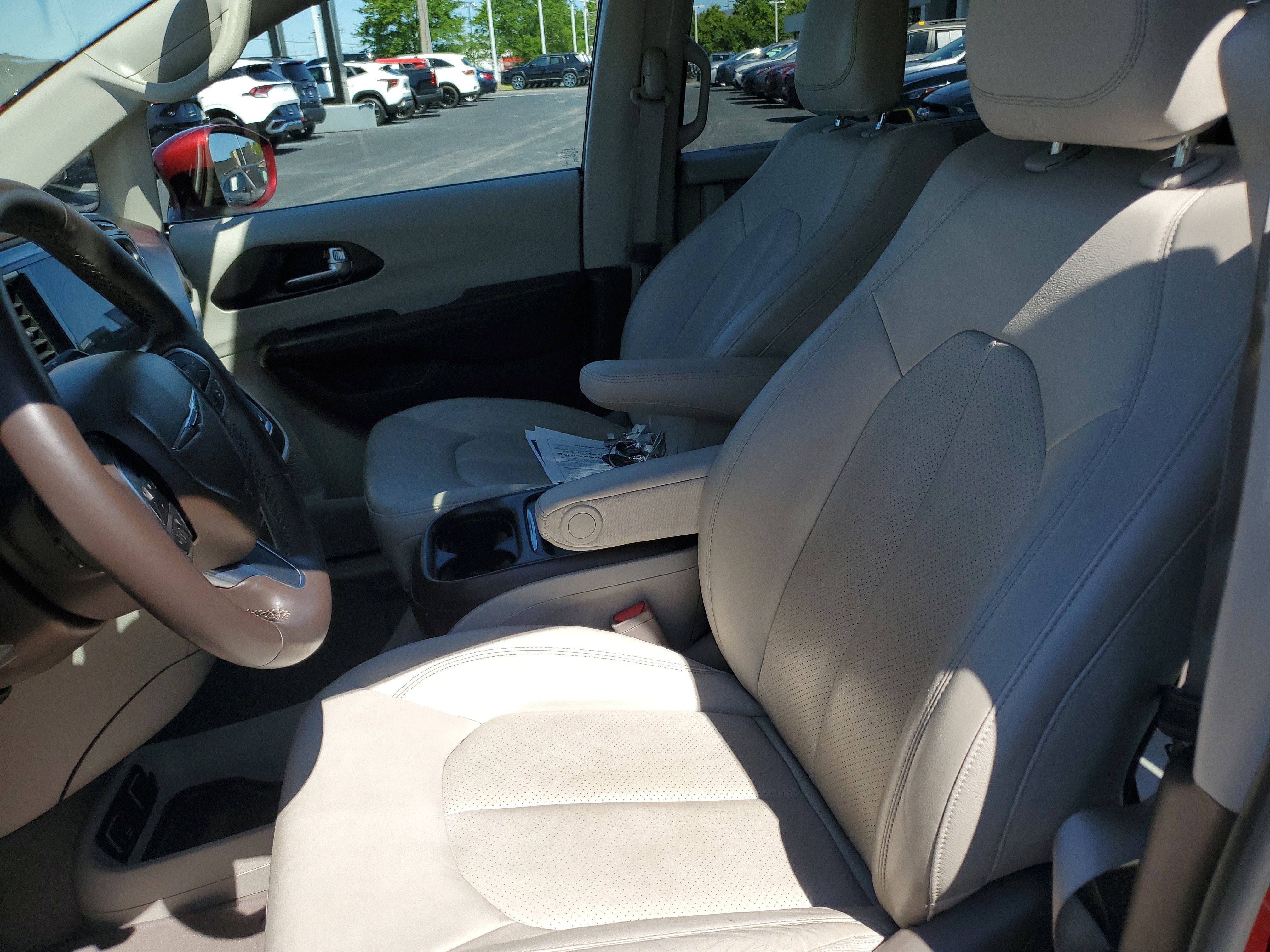2020 Chrysler Pacifica Touring L