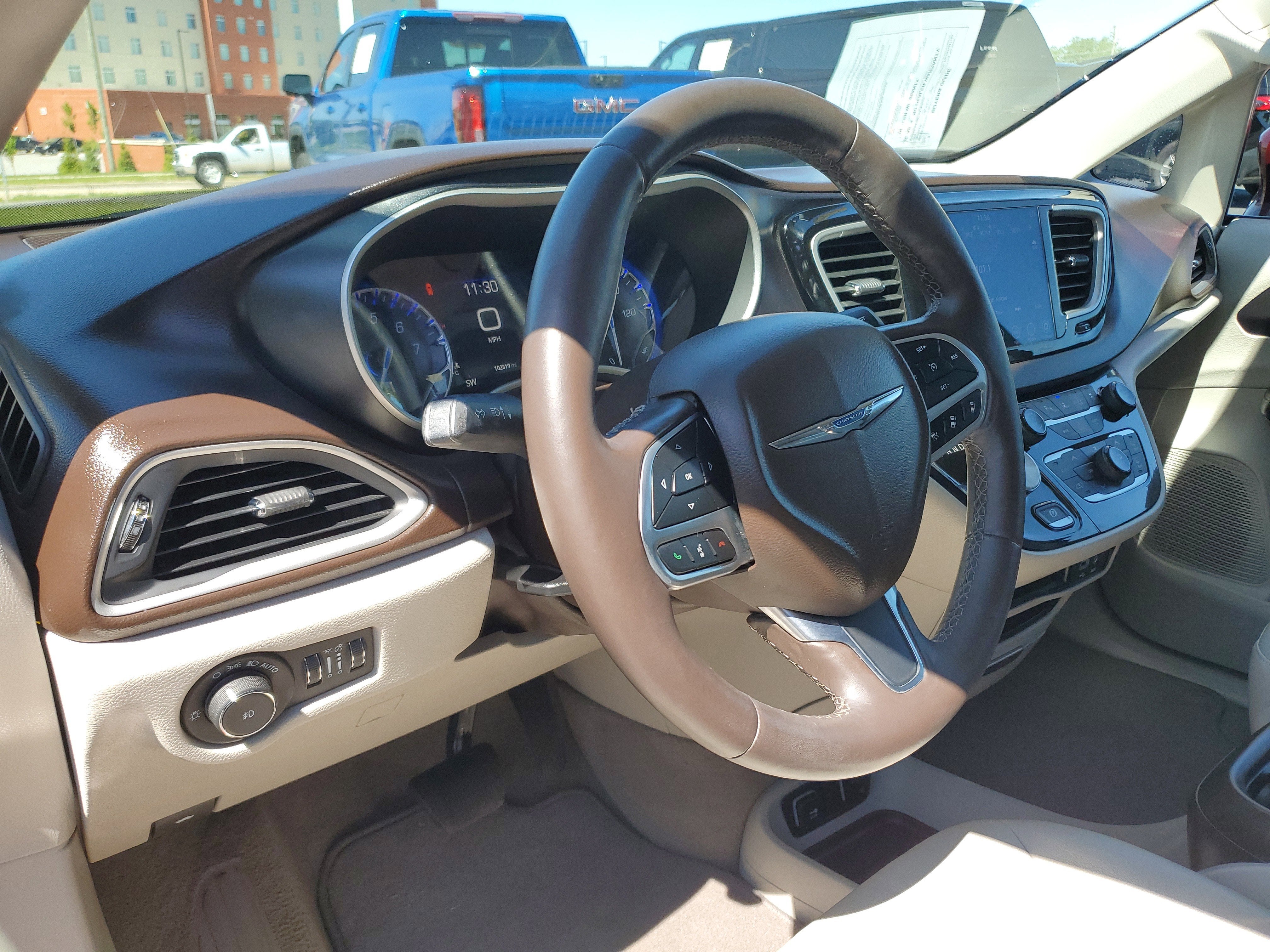 2020 Chrysler Pacifica Touring L