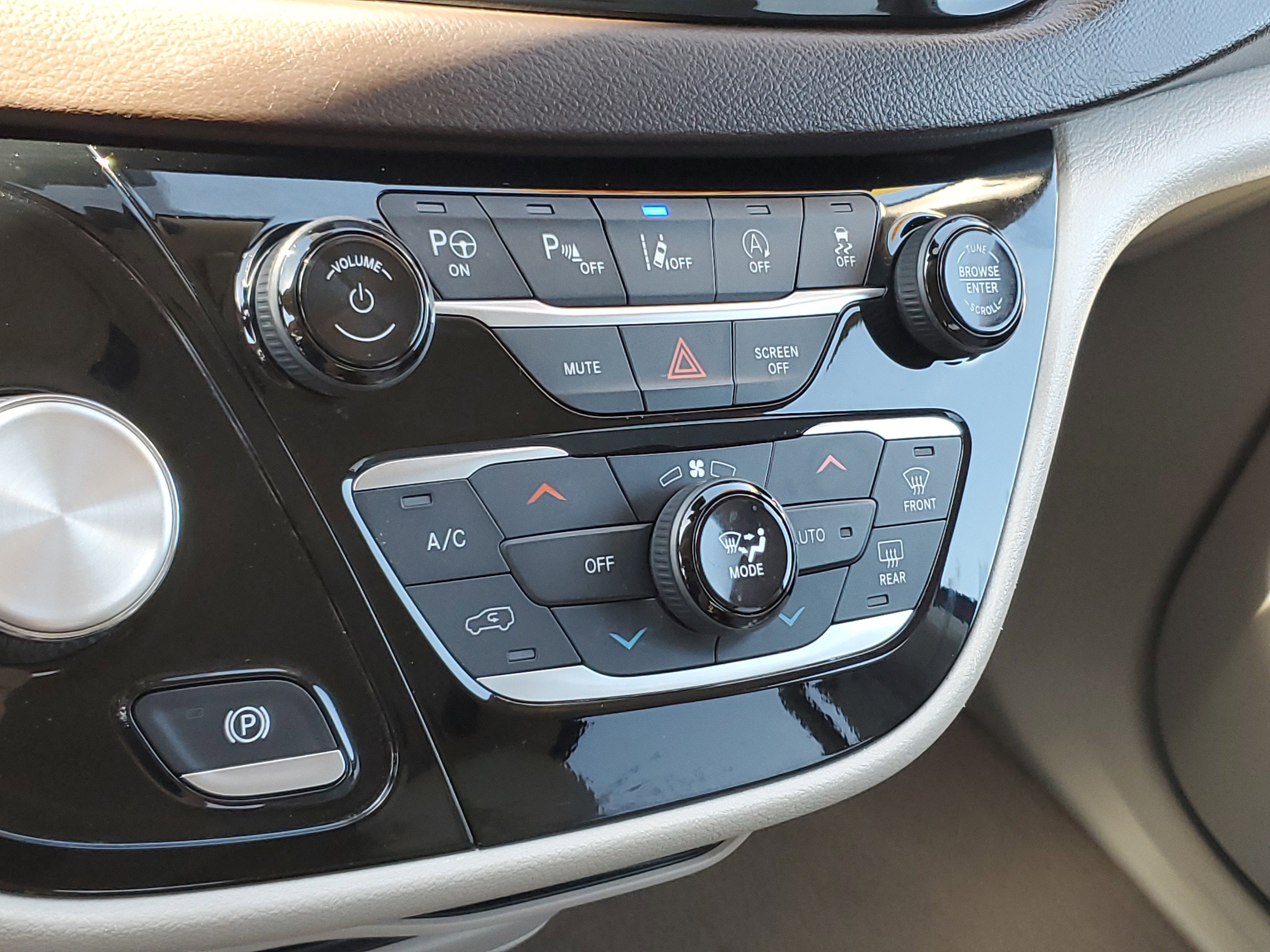 2020 Chrysler Pacifica Touring L