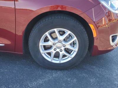2020 Chrysler Pacifica Touring L