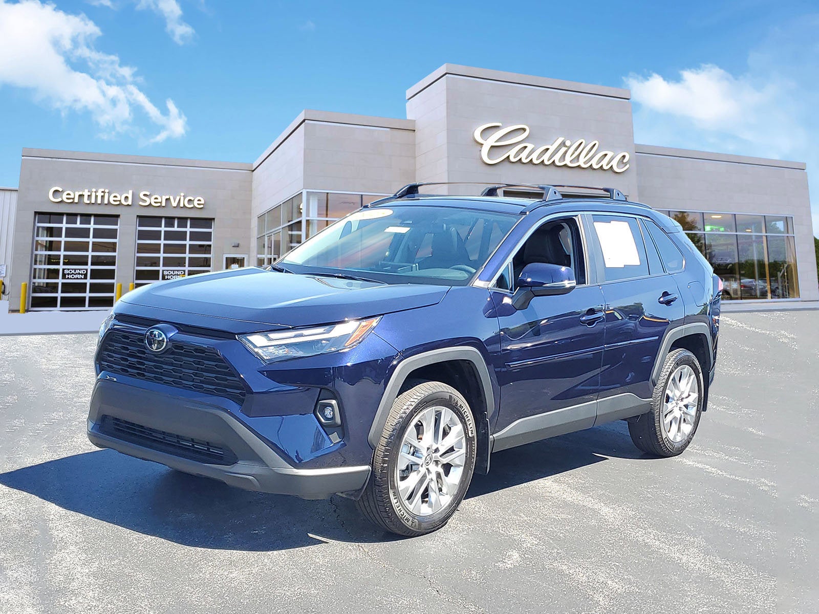 2025 Toyota RAV4 XLE Premium