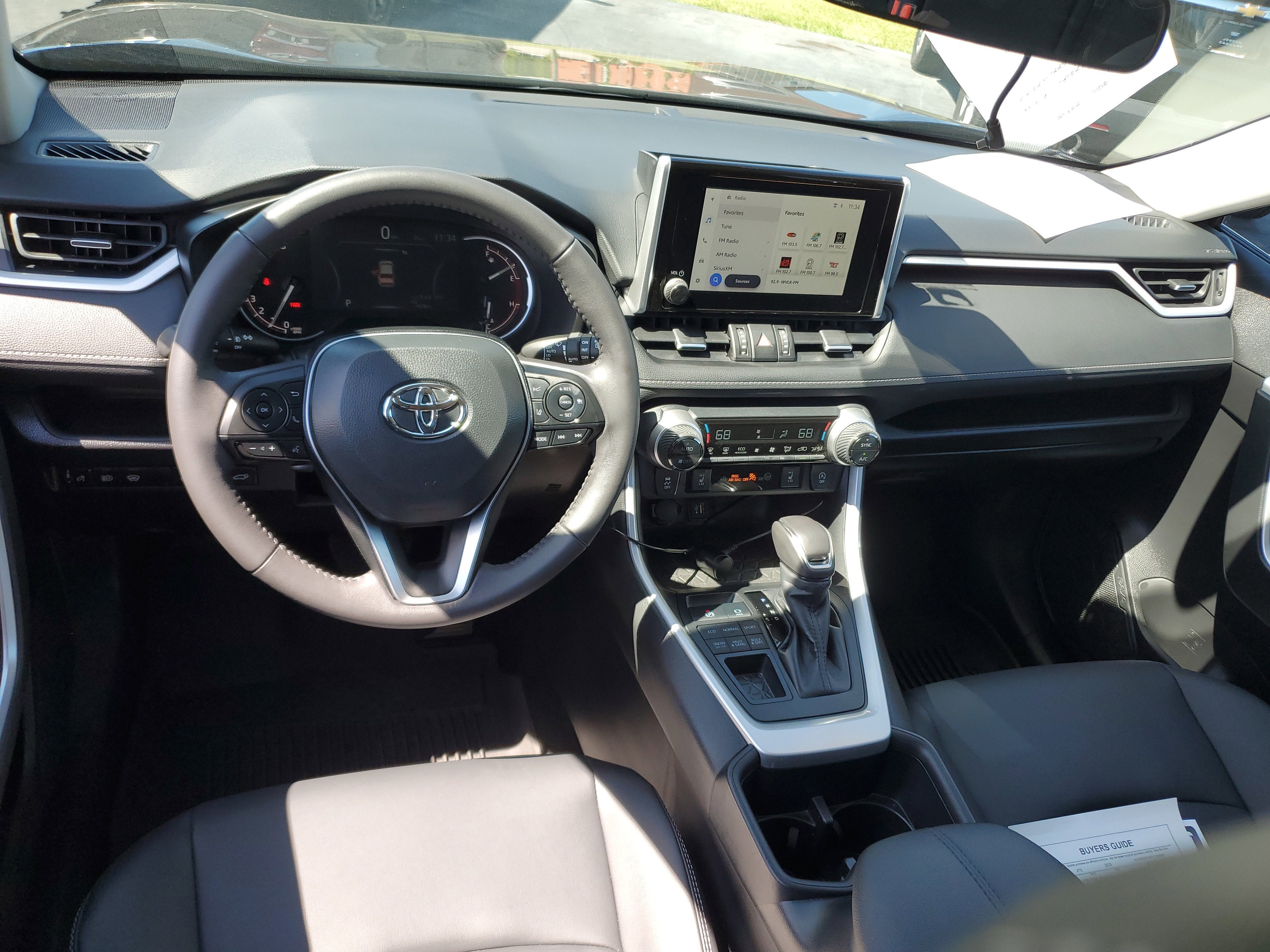 2025 Toyota RAV4 XLE Premium
