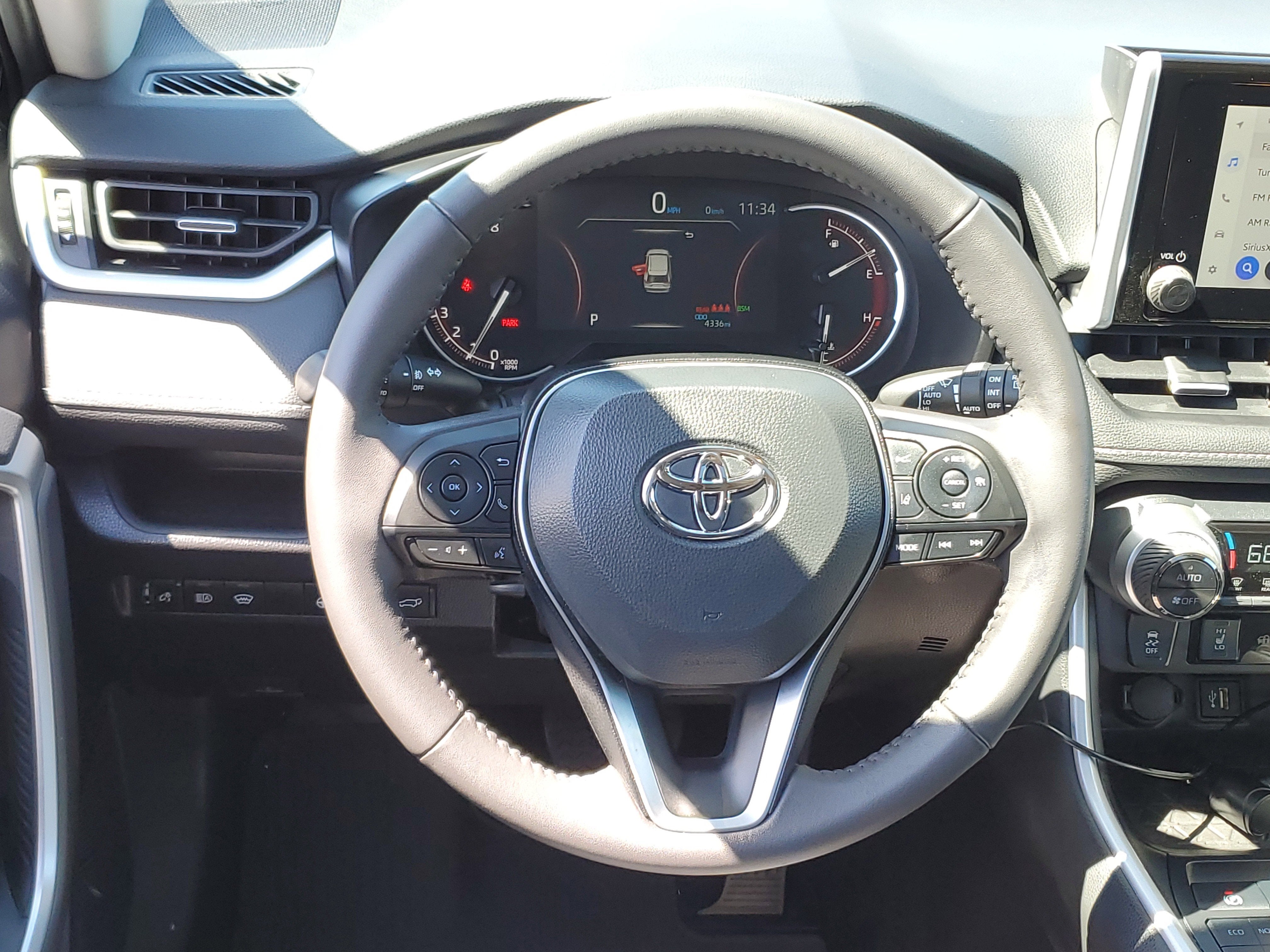 2025 Toyota RAV4 XLE Premium