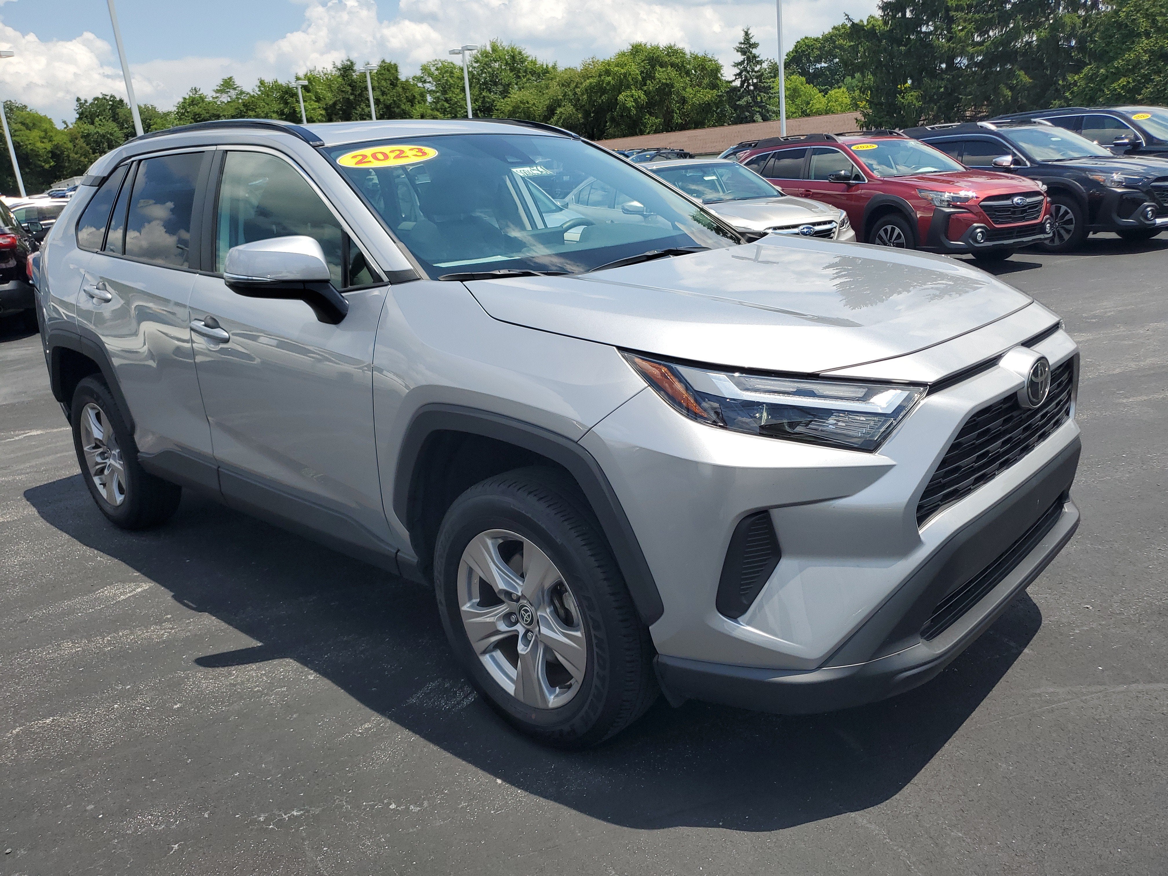 2023 Toyota RAV4 XLE