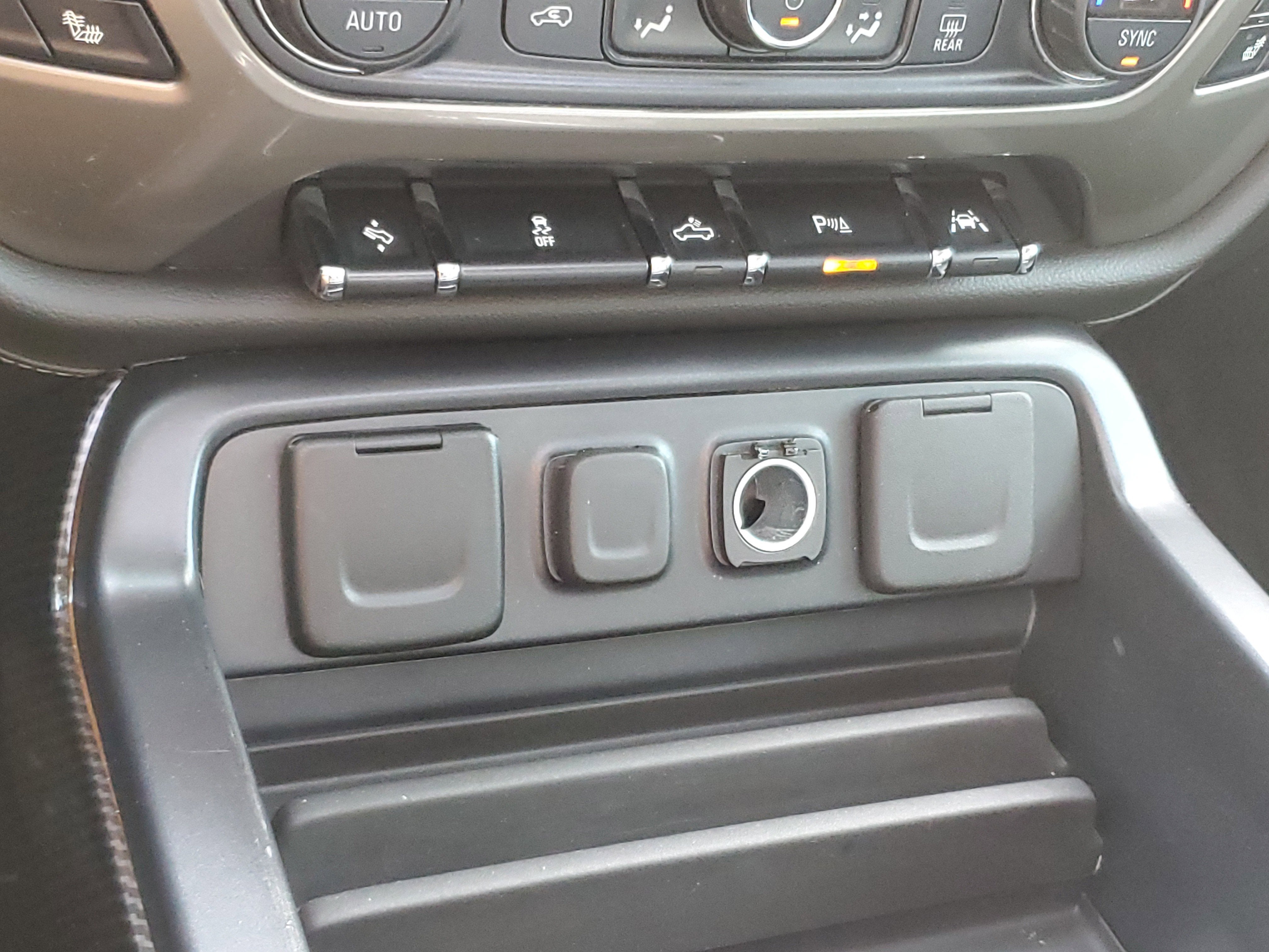 2018 Chevrolet Silverado 1500 High Country