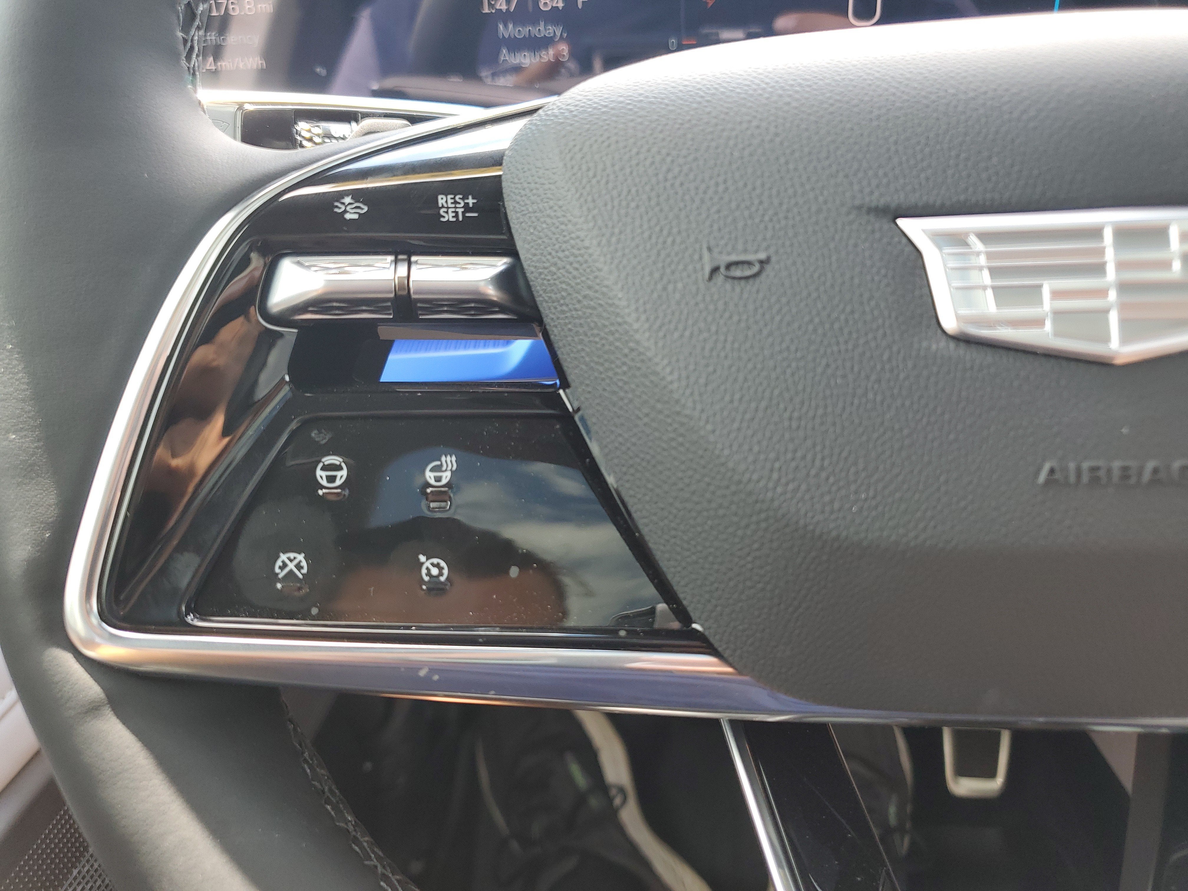 2026 Cadillac OPTIQ Luxury