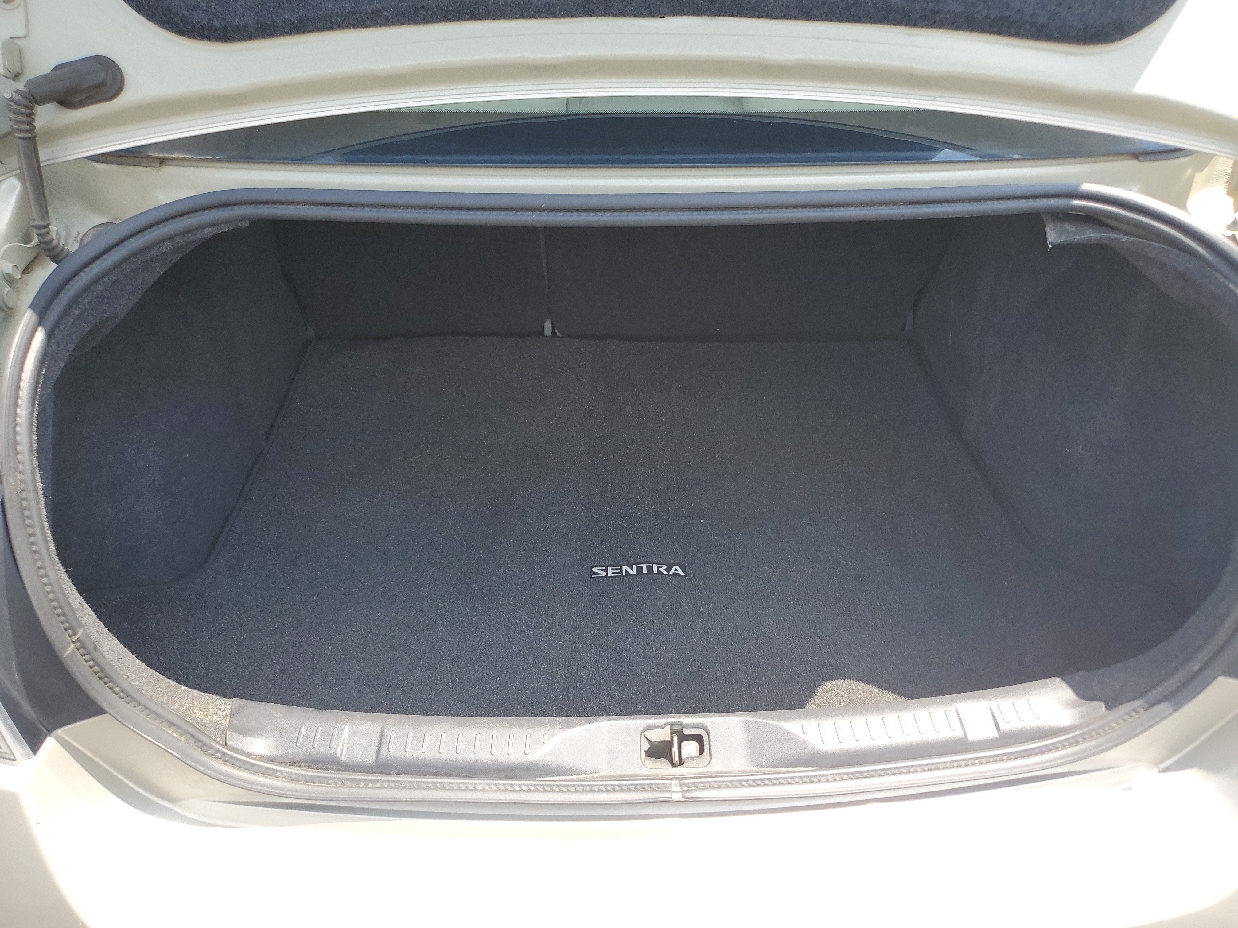 2009 Nissan Sentra 2.0 S FE+