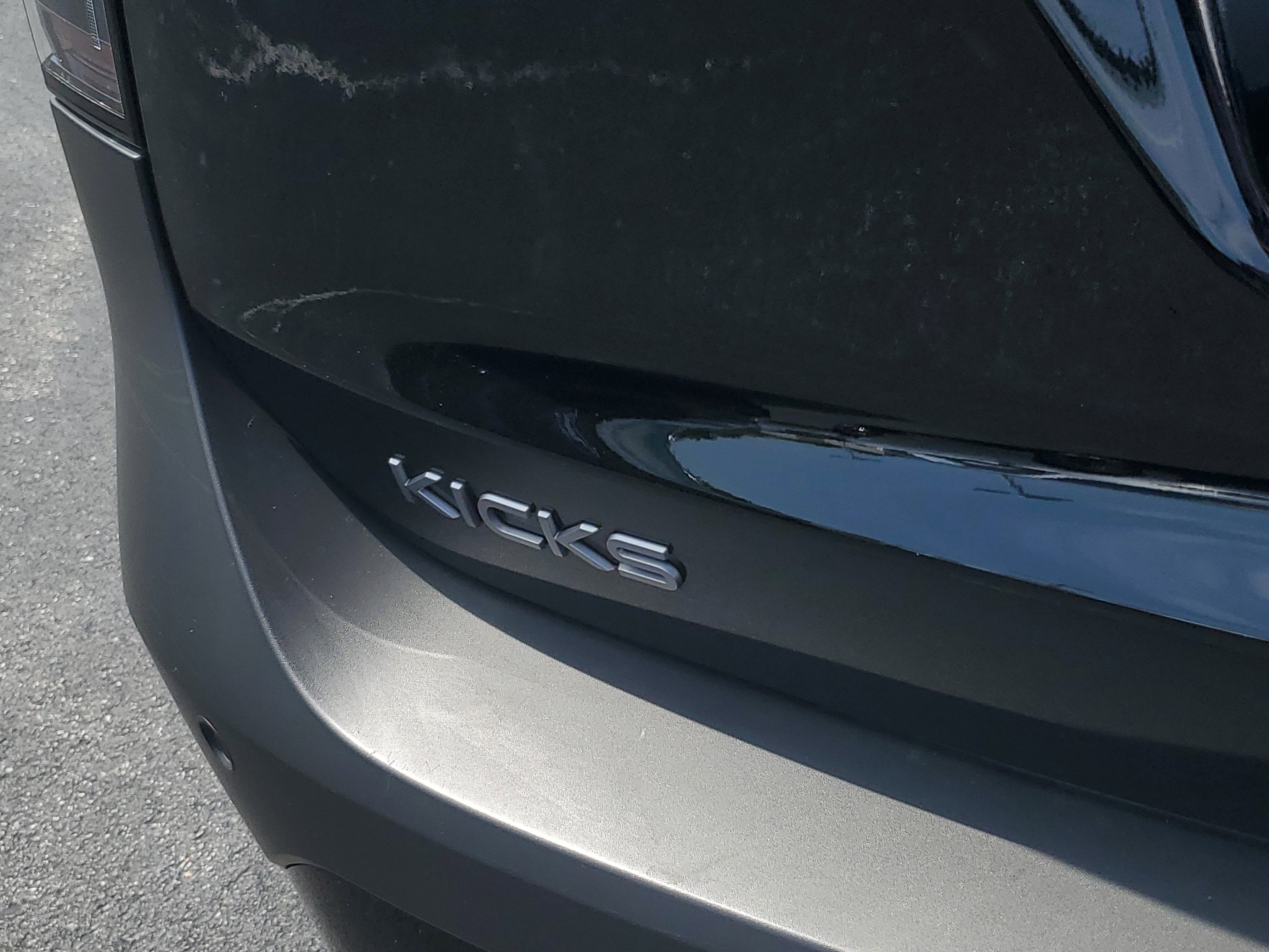 2025 Nissan Kicks S