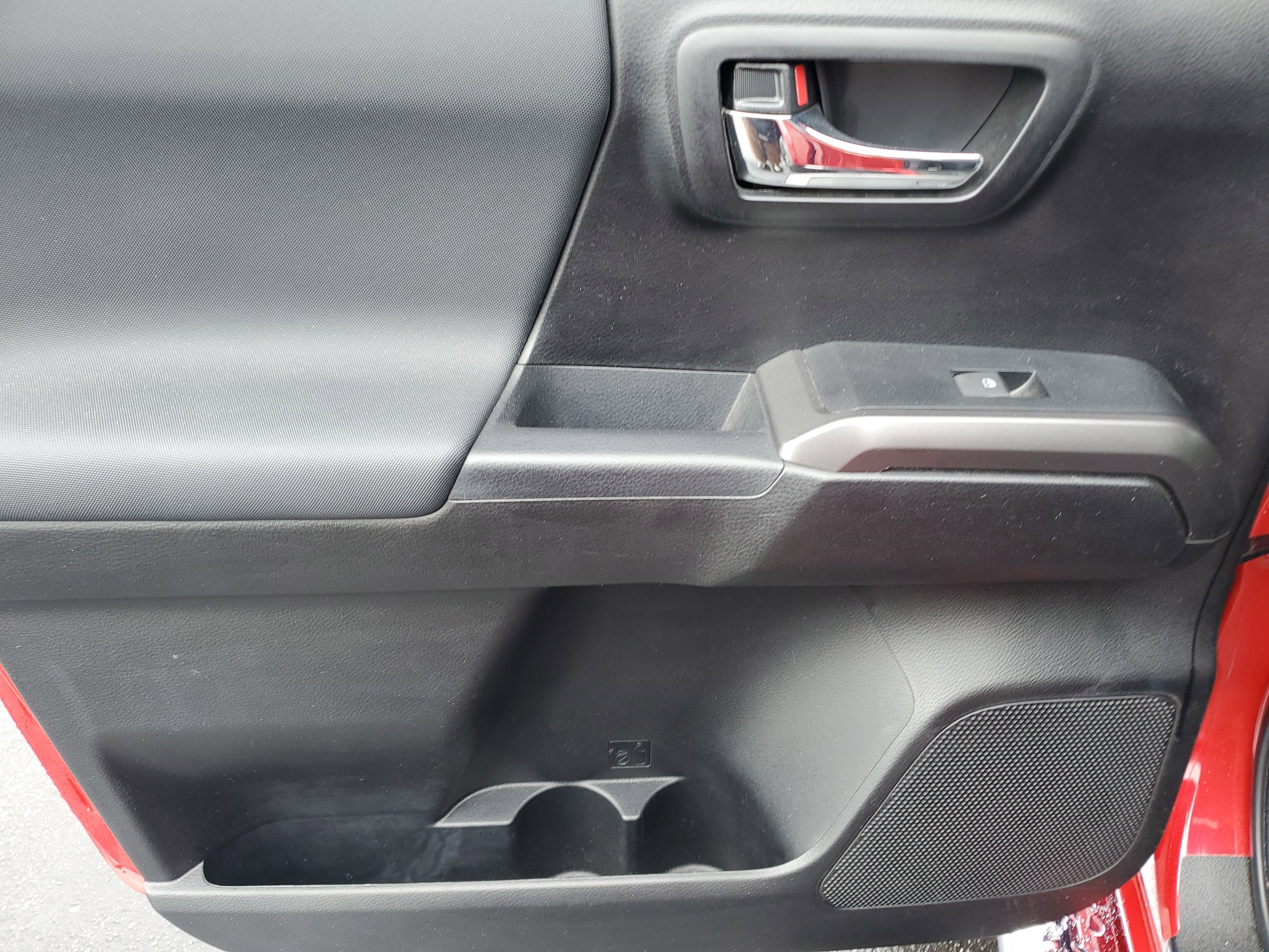 2022 Toyota Tacoma 4WD SR